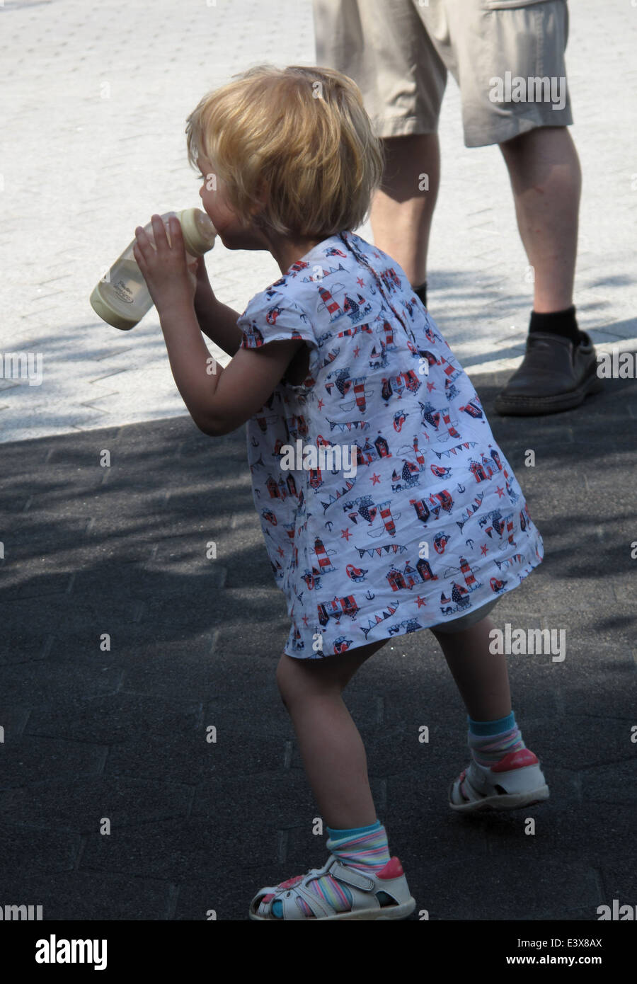 Happy Child dancing. Foto Stock