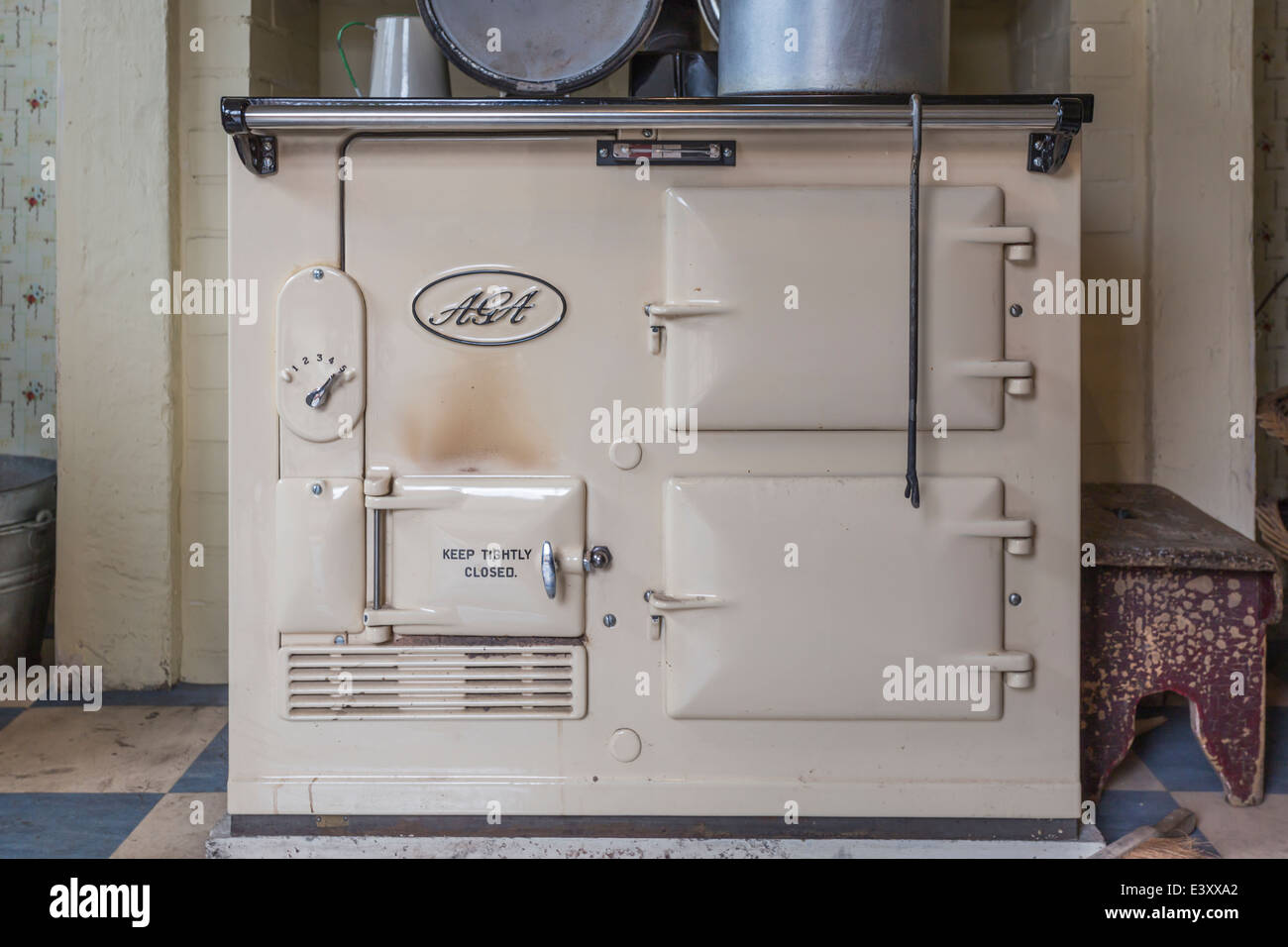 Aga Cooker gamma a vivere Beamish Open Air Museum Foto Stock