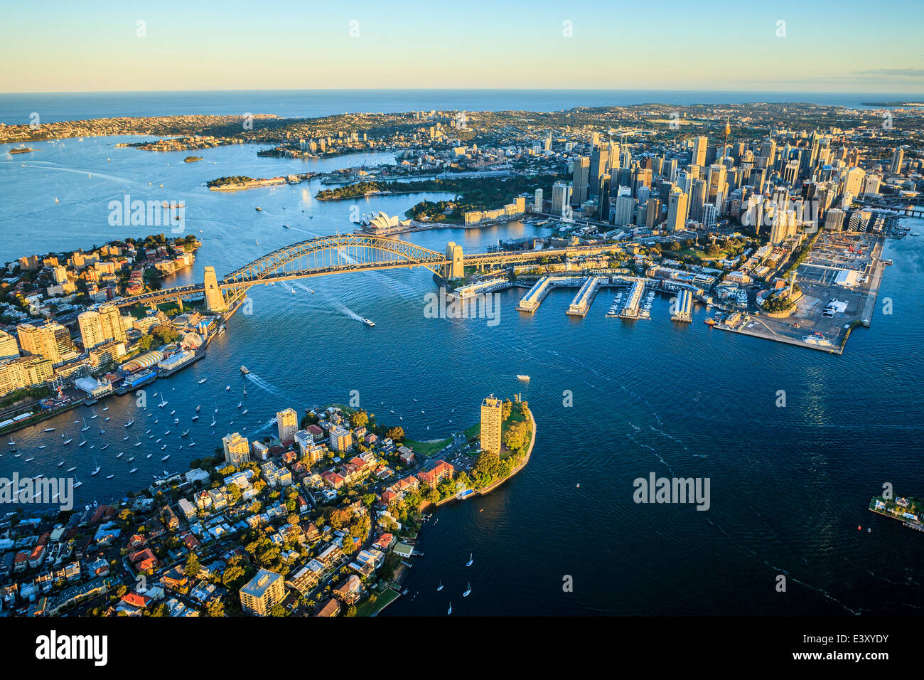 Vista aerea del paesaggio urbano di Sydney, Sydney, Nuovo Galles del Sud, Australia Foto Stock