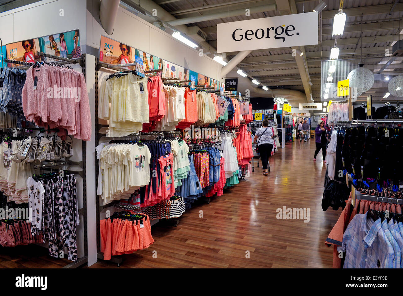George al supermercato Asda Fashion Foto Stock