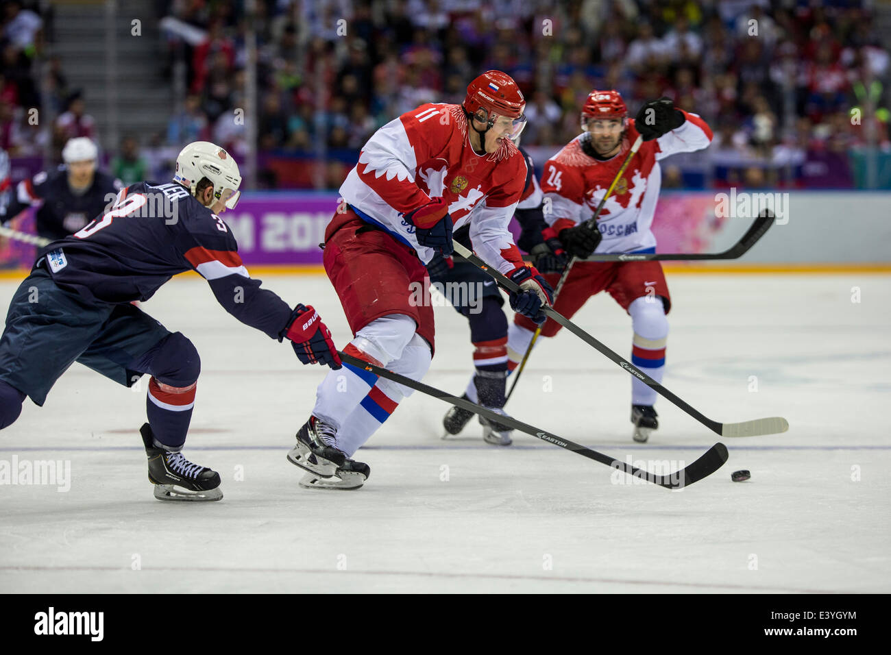 Yevgeni Malkin (RUS) durante l'hockey su ghiaccio vs USA presso i Giochi Olimpici Invernali, Sochi 2014 Foto Stock
