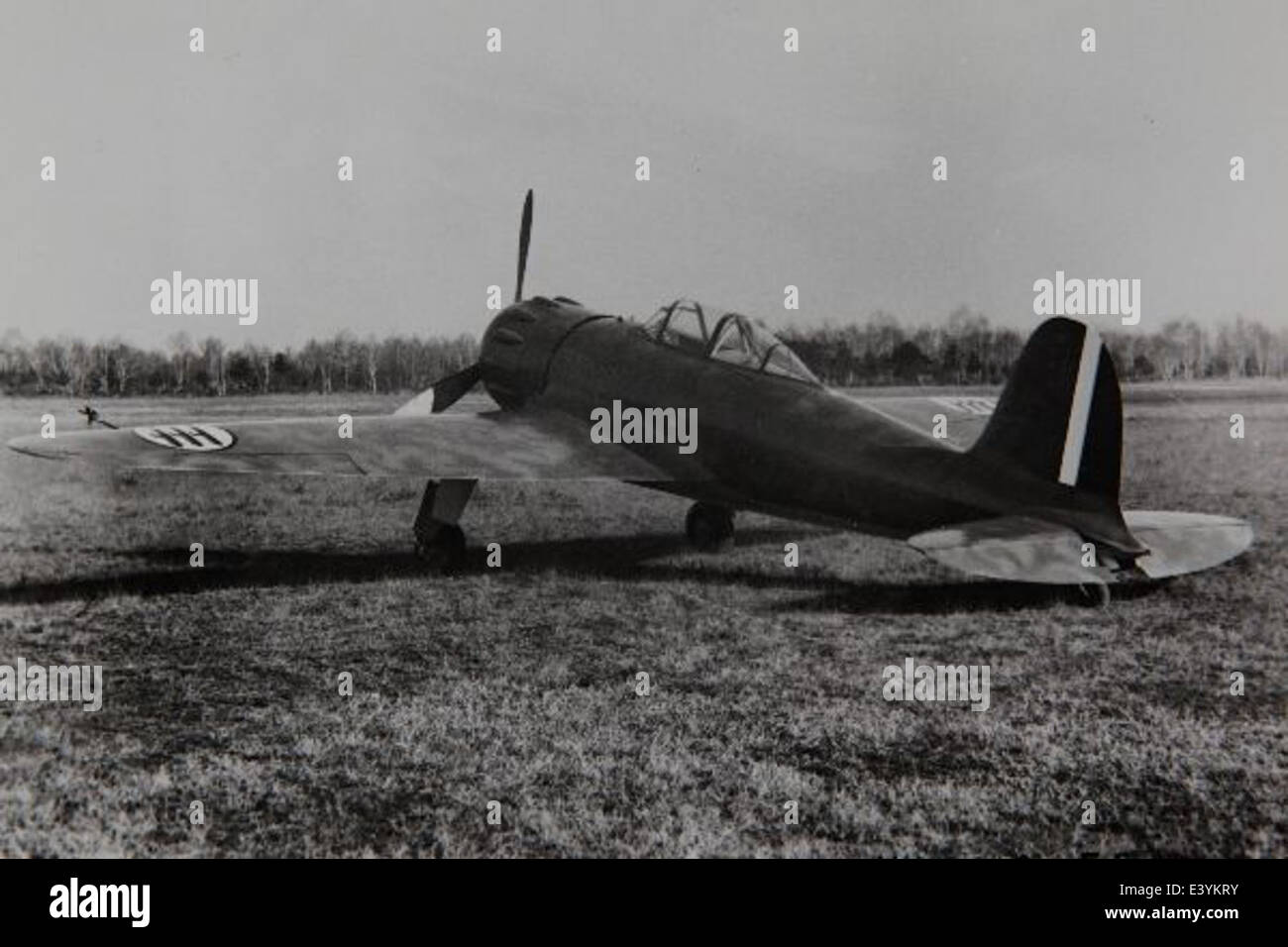 Questa immagine raffigura il Caproni-Vizzola F-5, un aereo da caccia italiano post-seconda guerra mondiale. La fotografia evidenzia il design dell'aereo e il suo significato nella storia dell'aviazione. Foto Stock