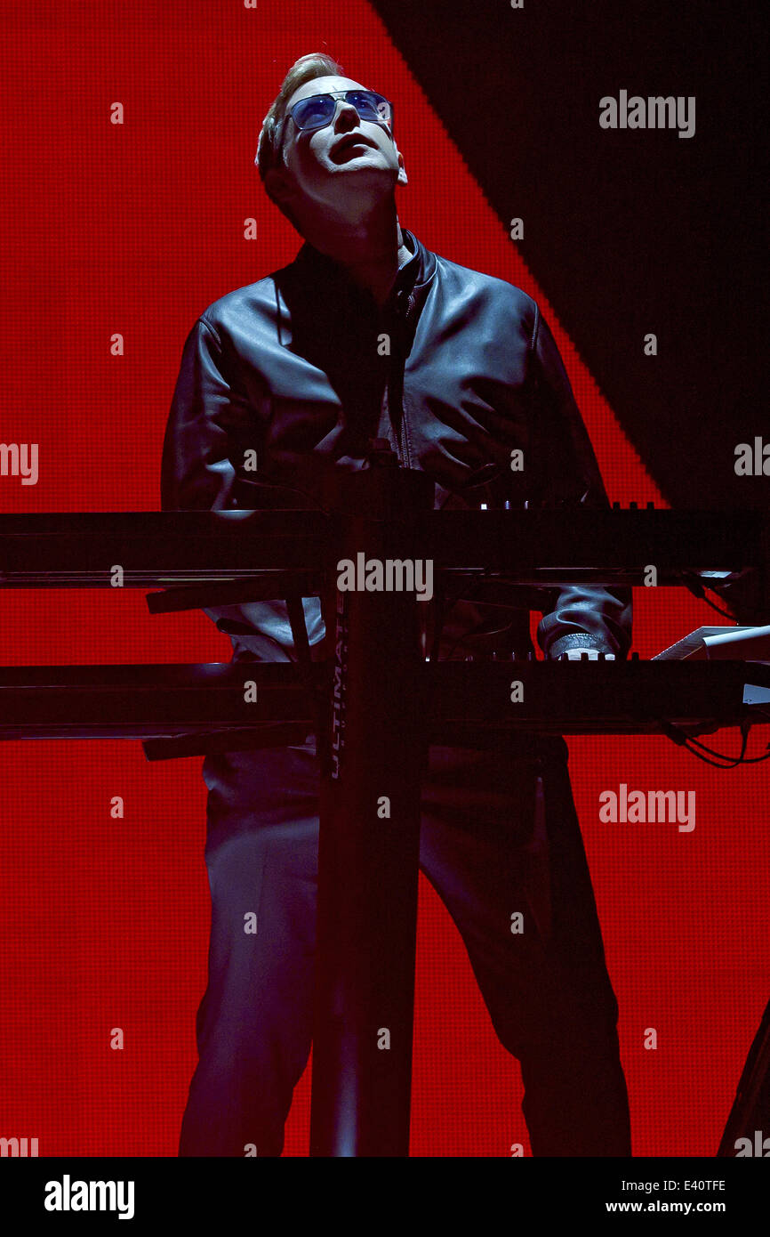 Depeche Mode performing live sul palco dell'Arena Scandinavium dotate: Andrew Fletcher dove: Gothenburg, Svezia quando: 11 Dic 2013 Foto Stock