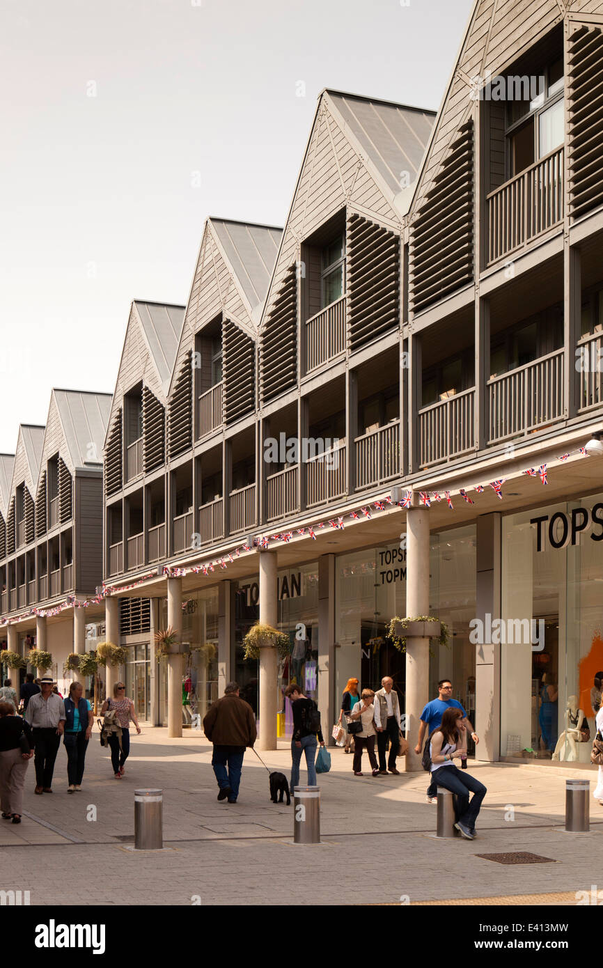 Regno Unito Inghilterra, Suffolk, Bury St Edmunds, acquirente dell'arco, Nuovo complesso per lo shopping Foto Stock