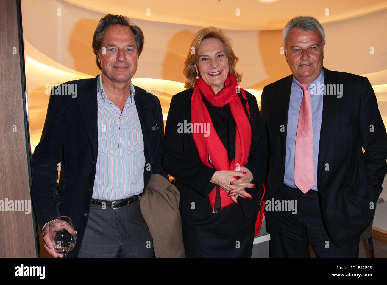 Hotel Bayerischer Hof riapre il nuovo giardino sul tetto con: Hendrik te-Neues,Dr.Susanne Porsche,Dr.Jur.Wulf H. Bernotat dove: Monaco di Baviera, Germania Quando: 09 Gen 2014 Foto Stock