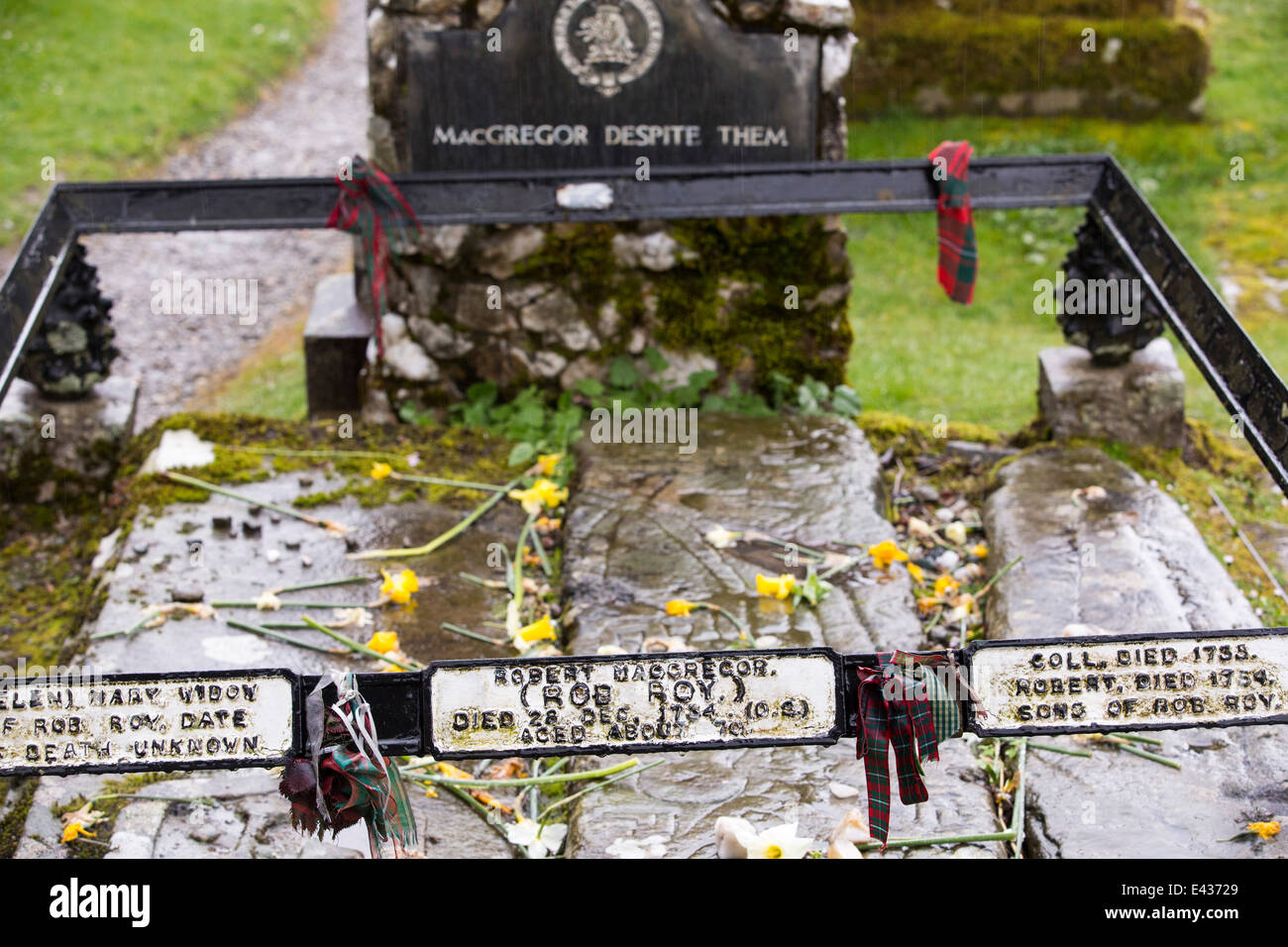 Uno dei tre possibili luoghi di sepoltura per Rob Roy, un eroe scozzese, vicino Balquhidder, Scotland, Regno Unito. Foto Stock