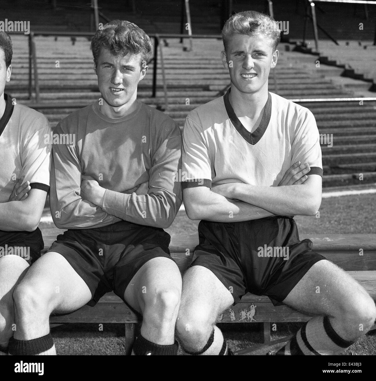 Fred Davis & John Harris Wolverhampton Wanderers calciatore 1958 Foto Stock