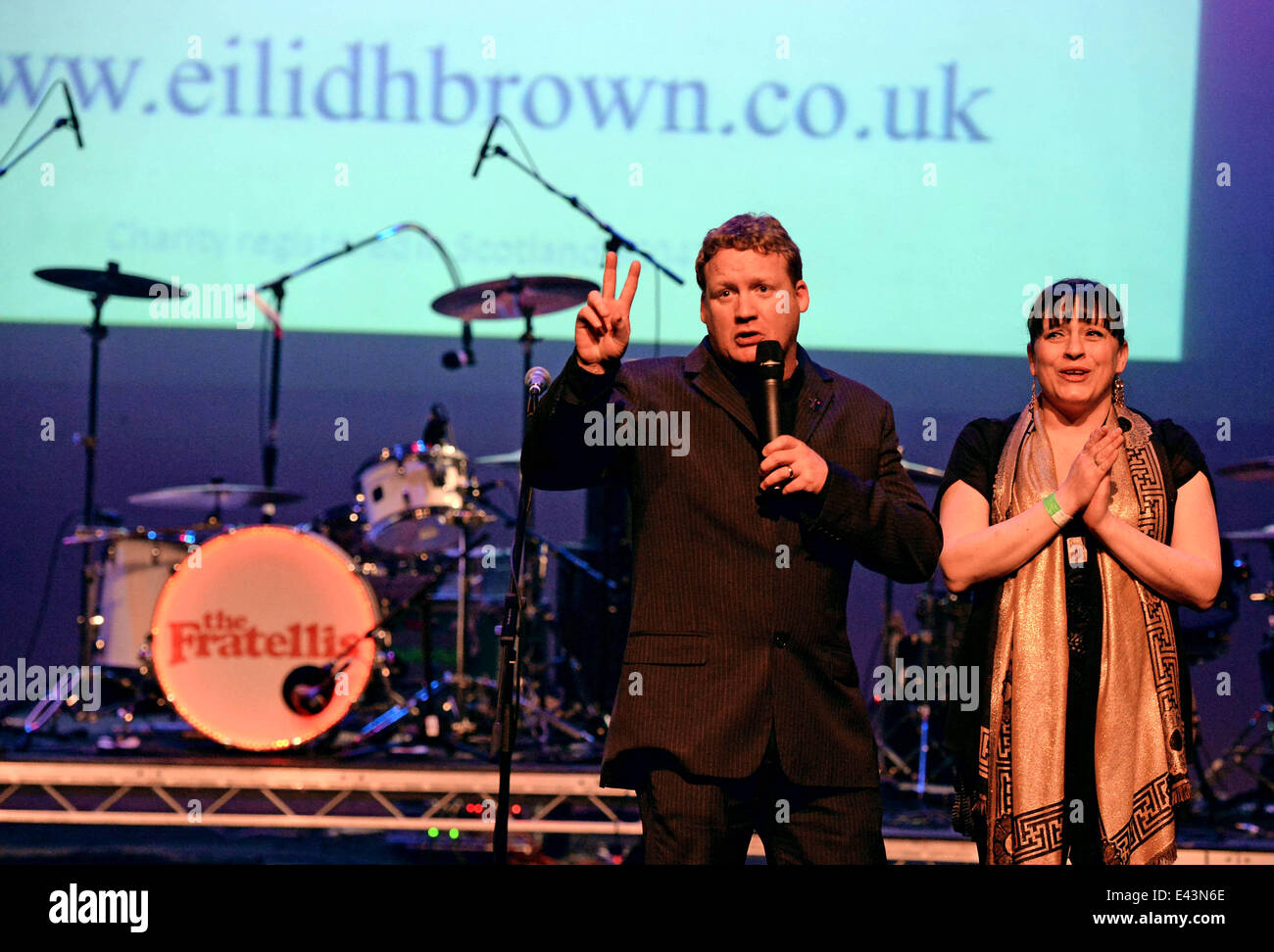 Gordon Brown, Nicole Brown attore Billy Boyd aveva un pubblico in punti  quando convinse una pal a rimbalzare su di un palco su un giallo space  hopper indossa nulla ma i pantaloni