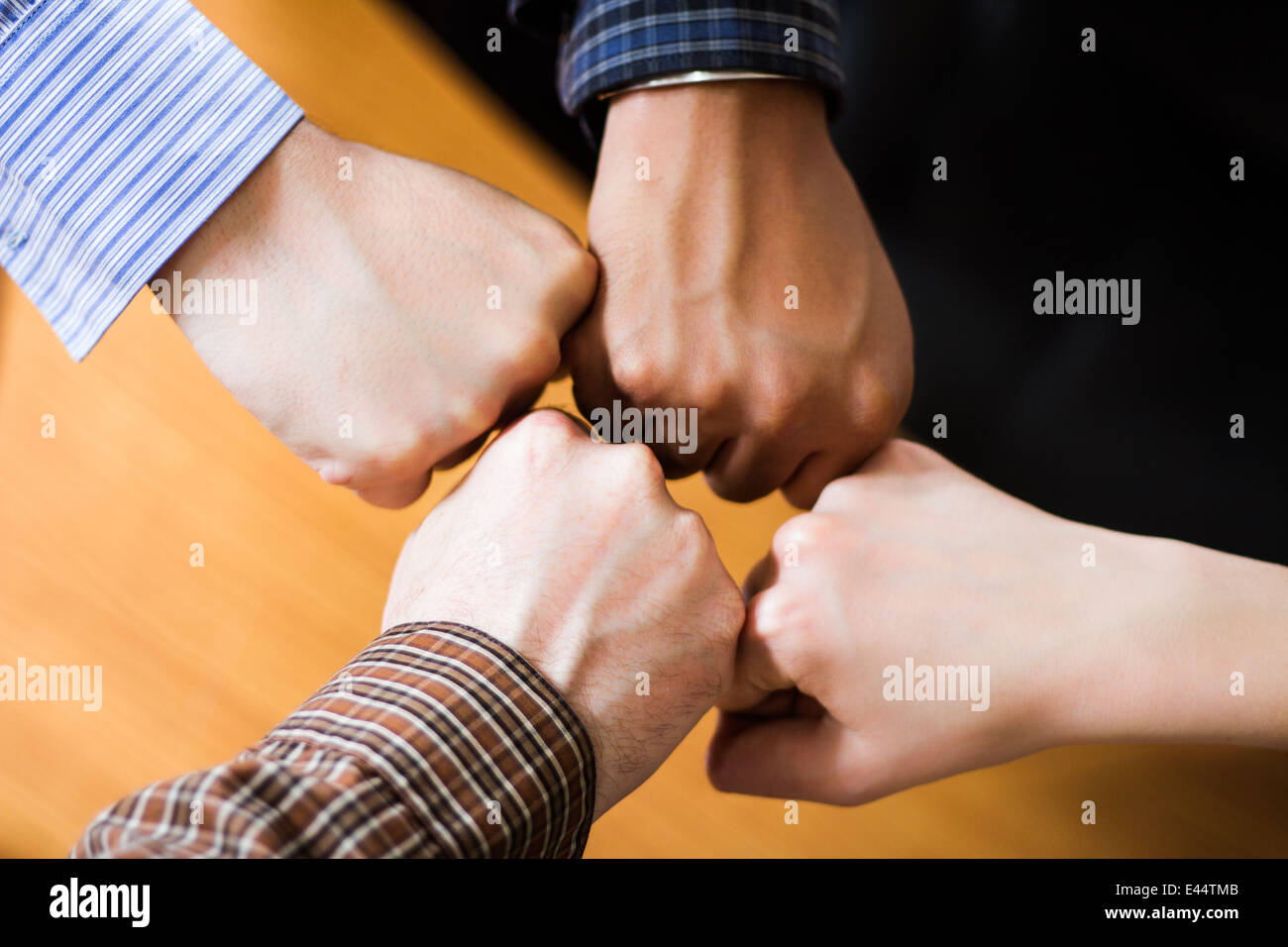 Il lavoro di squadra vince sempre il gioco Foto Stock