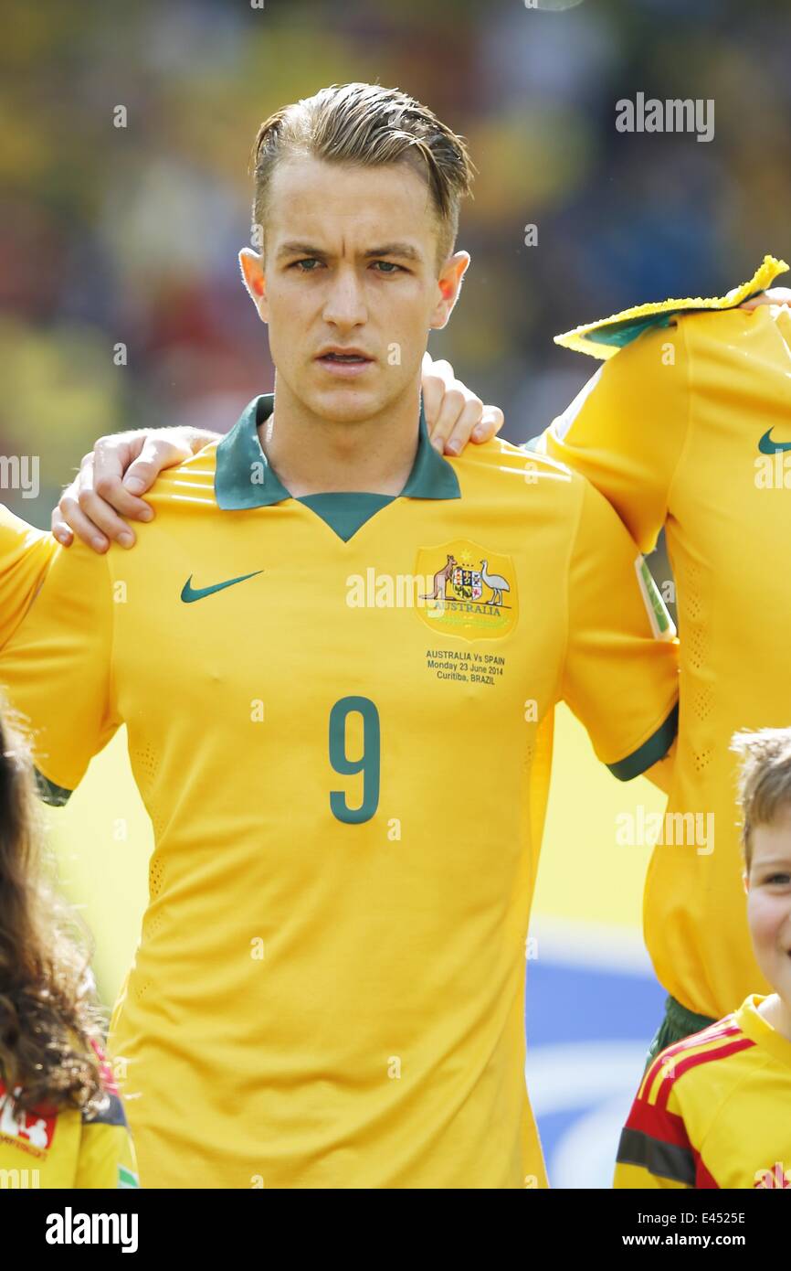 Curitiba, Brasile. Il 23 giugno, 2014. Adam Taggart (AUS) Calcio/Calcetto : Coppa del Mondo FIFA Brasile 2014 Gruppo B match tra Australia 0-3 Spagna a Arena da Baixada a Curitiba, in Brasile . © AFLO/Alamy Live News Foto Stock