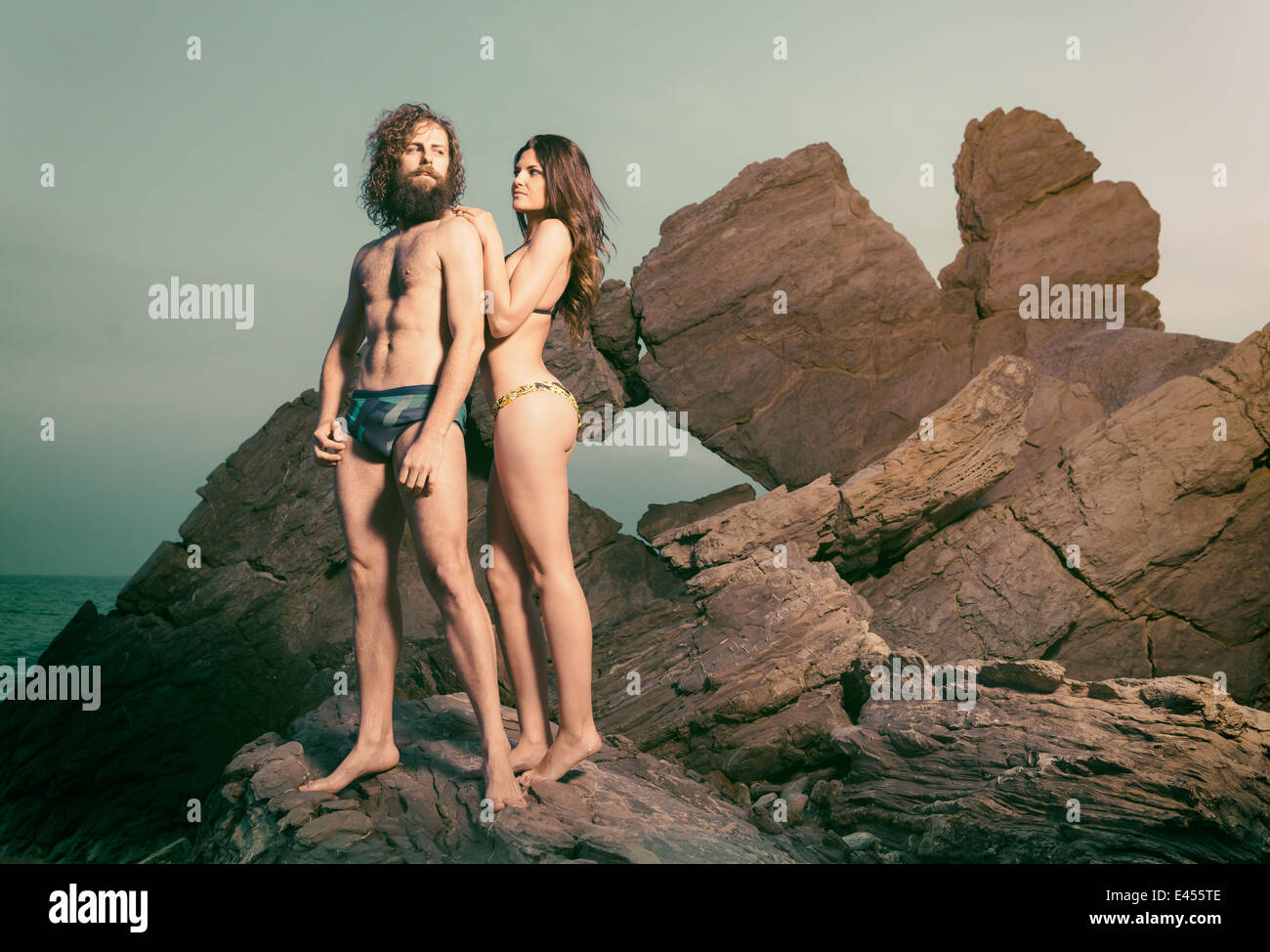 Funny giovane sulla spiaggia. Tarifa, Cadice, Andalusia, Spagna, Europa. Foto Stock