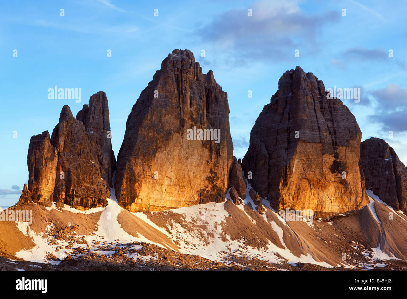 Tre Cime di Lavaredo Mountain al tramonto, Sesto Dolomiti, Alto Adige, Italia, Europa, Luglio 2009 Foto Stock