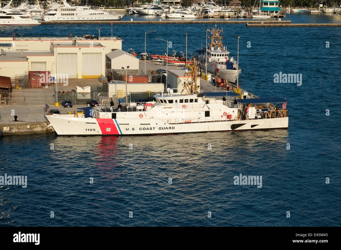 La guardia costiera della nave Porto di Miami Cruise Docks Florida FL US Foto Stock