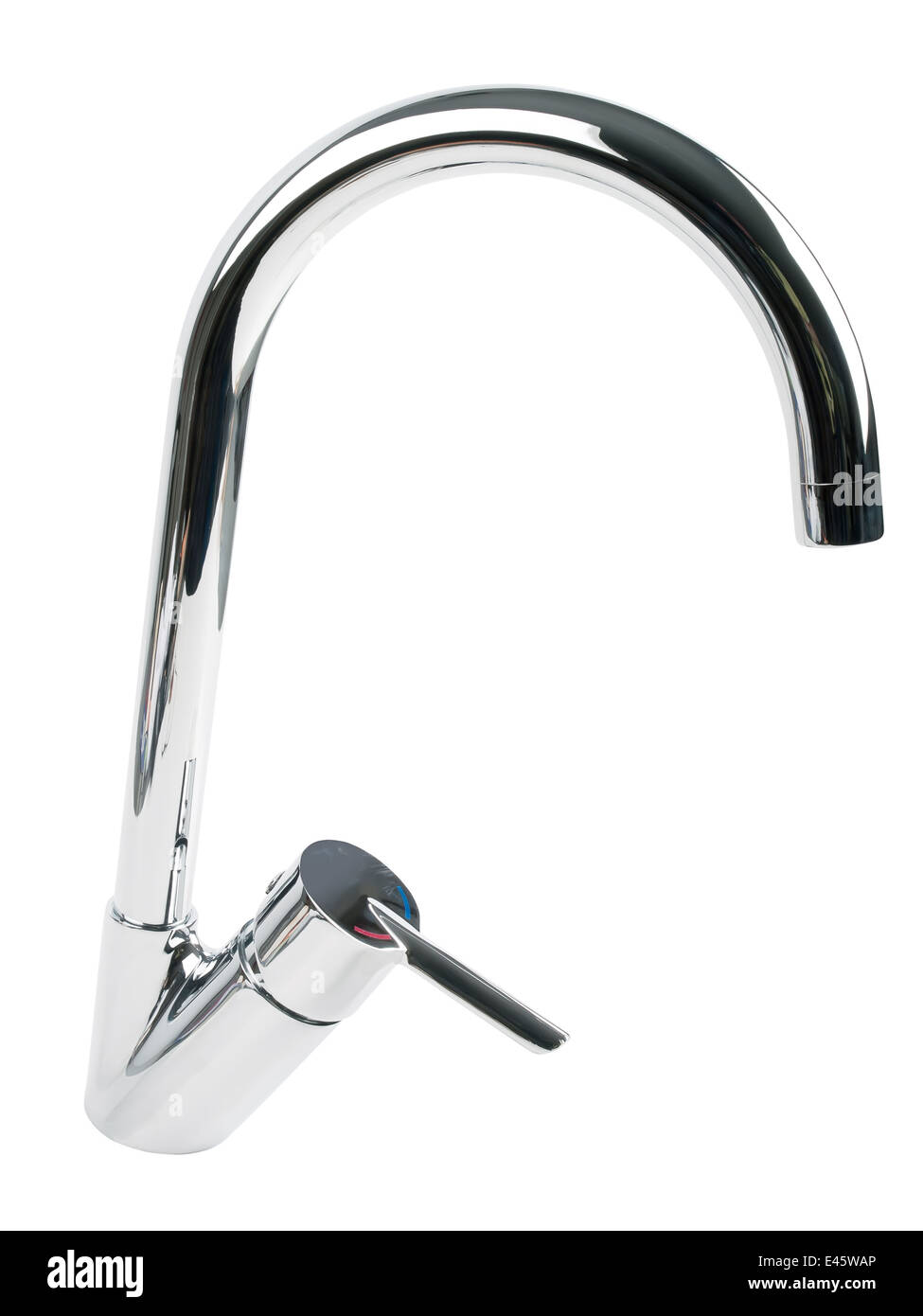 Moderna alimentazione acqua di rubinetto miscelatore isolati su sfondo bianco Foto Stock