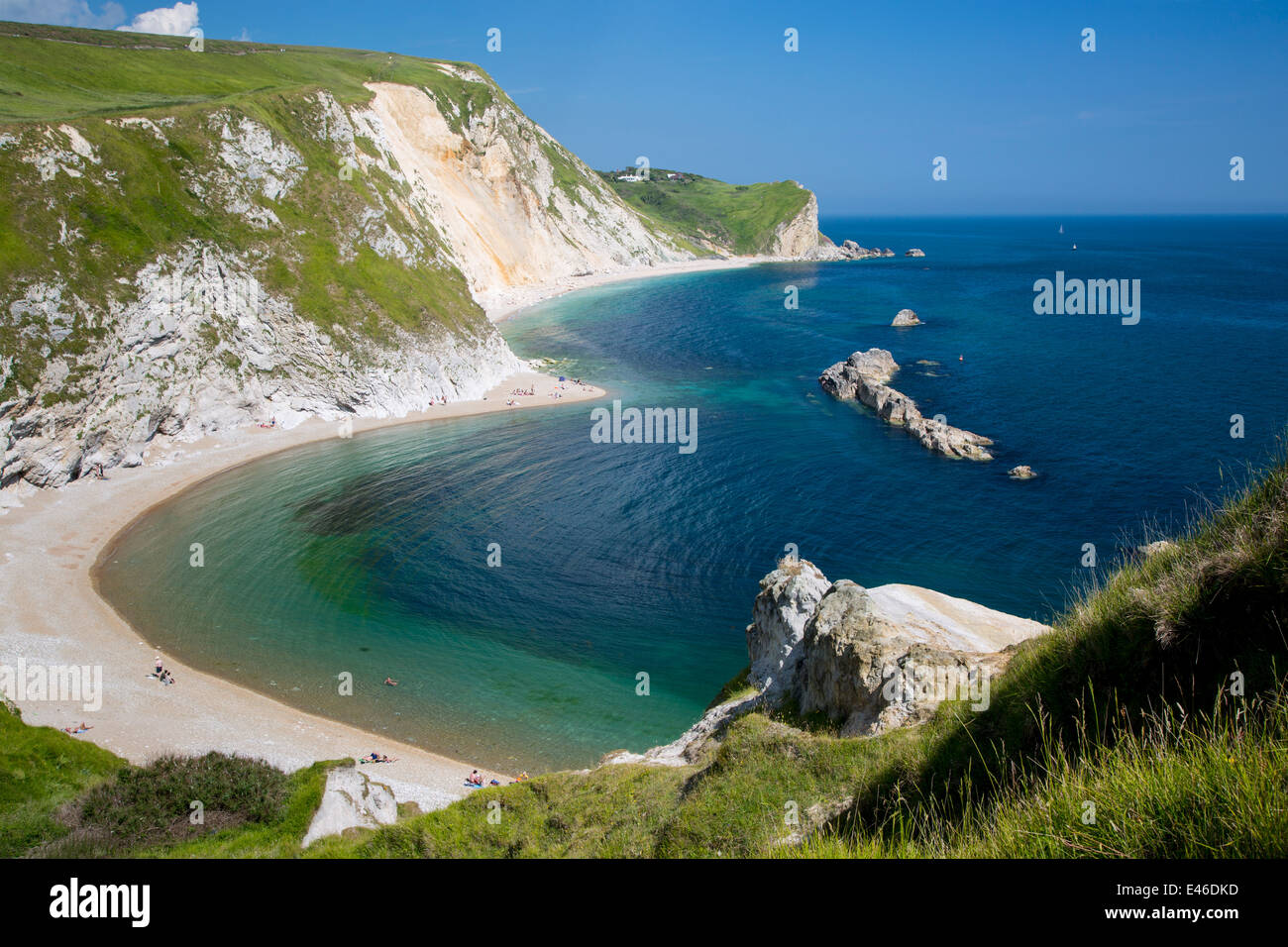 Vista al di sopra Man O War Bay lungo la Jurassic Coast, Dorset, Inghilterra Foto Stock