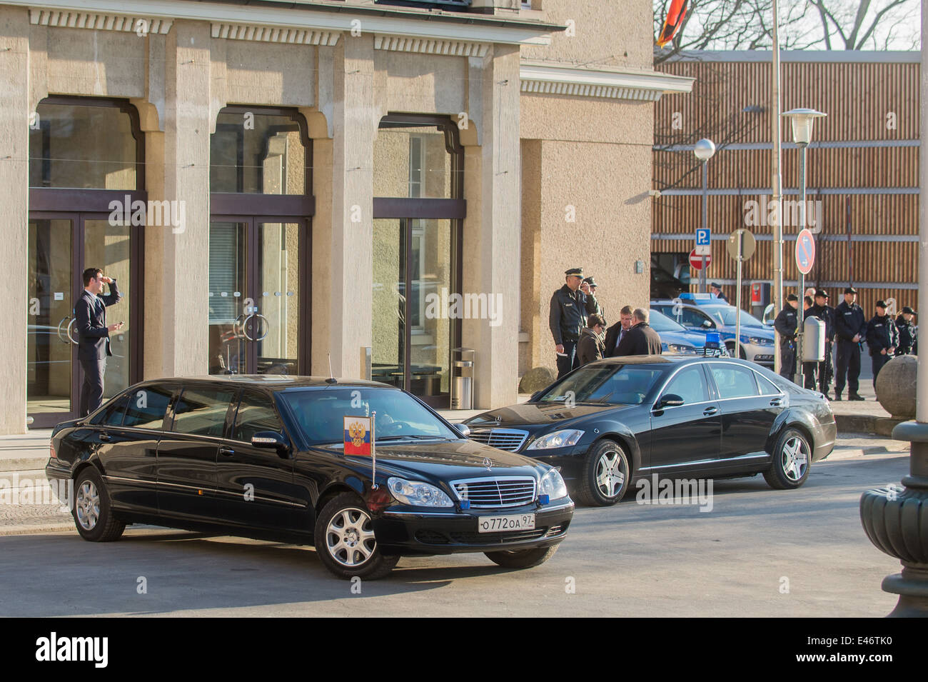 Hannover, Germania, in occasione della visita di limousines Vladimir Putin Foto Stock