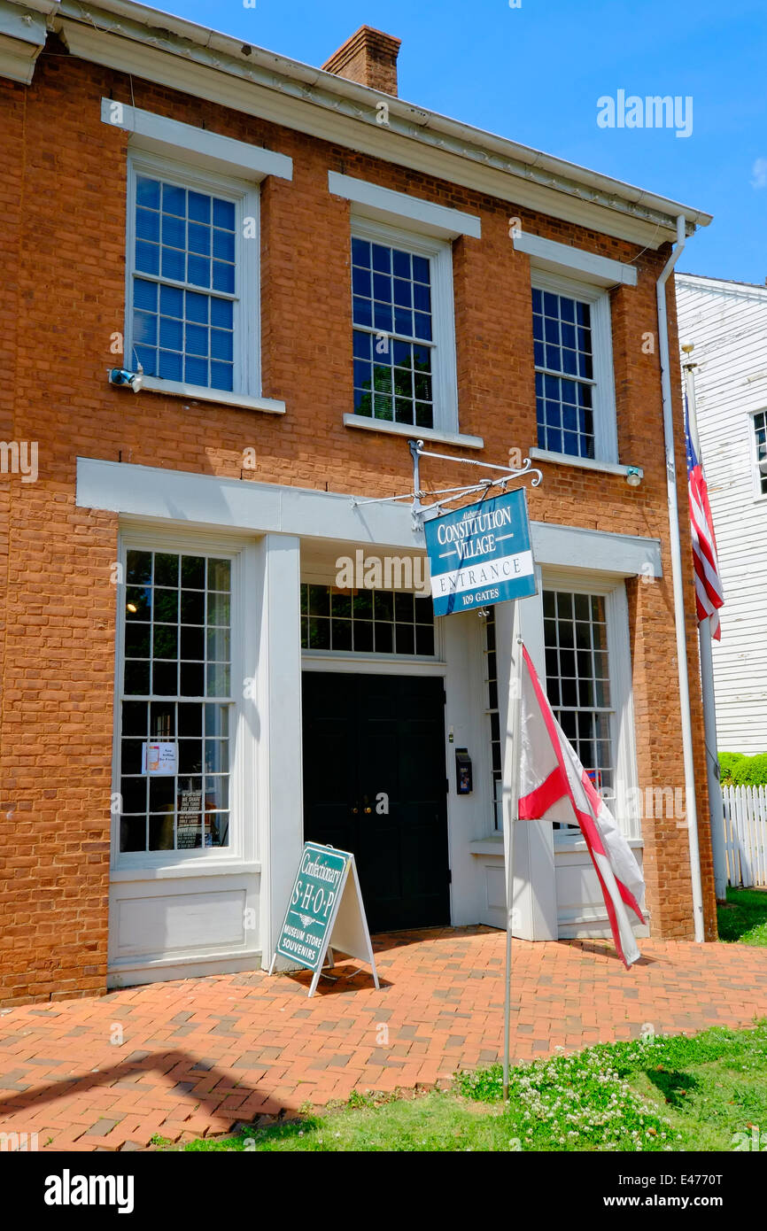 Alabama Costituzione entrata del villaggio e Pasticceria Huntsville AL US STATI UNITI D'AMERICA Foto Stock