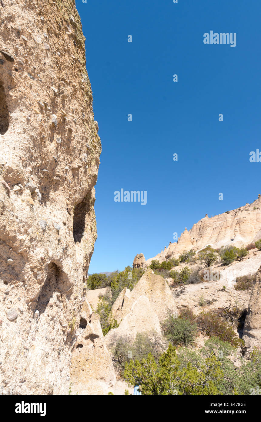 Grandi formazioni rocciose a tenda Kasha-Katuwe Rocks National Monument, Nuovo Messico, Stati Uniti d'America. Foto Stock