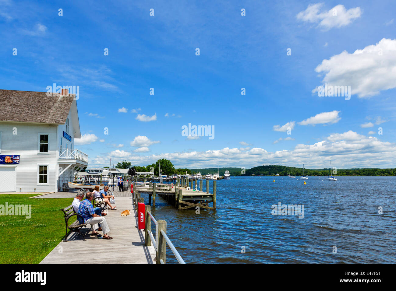 Waterfront a Steamboat Dock nella città vecchia, Essex, Connecticut, Stati Uniti d'America Foto Stock