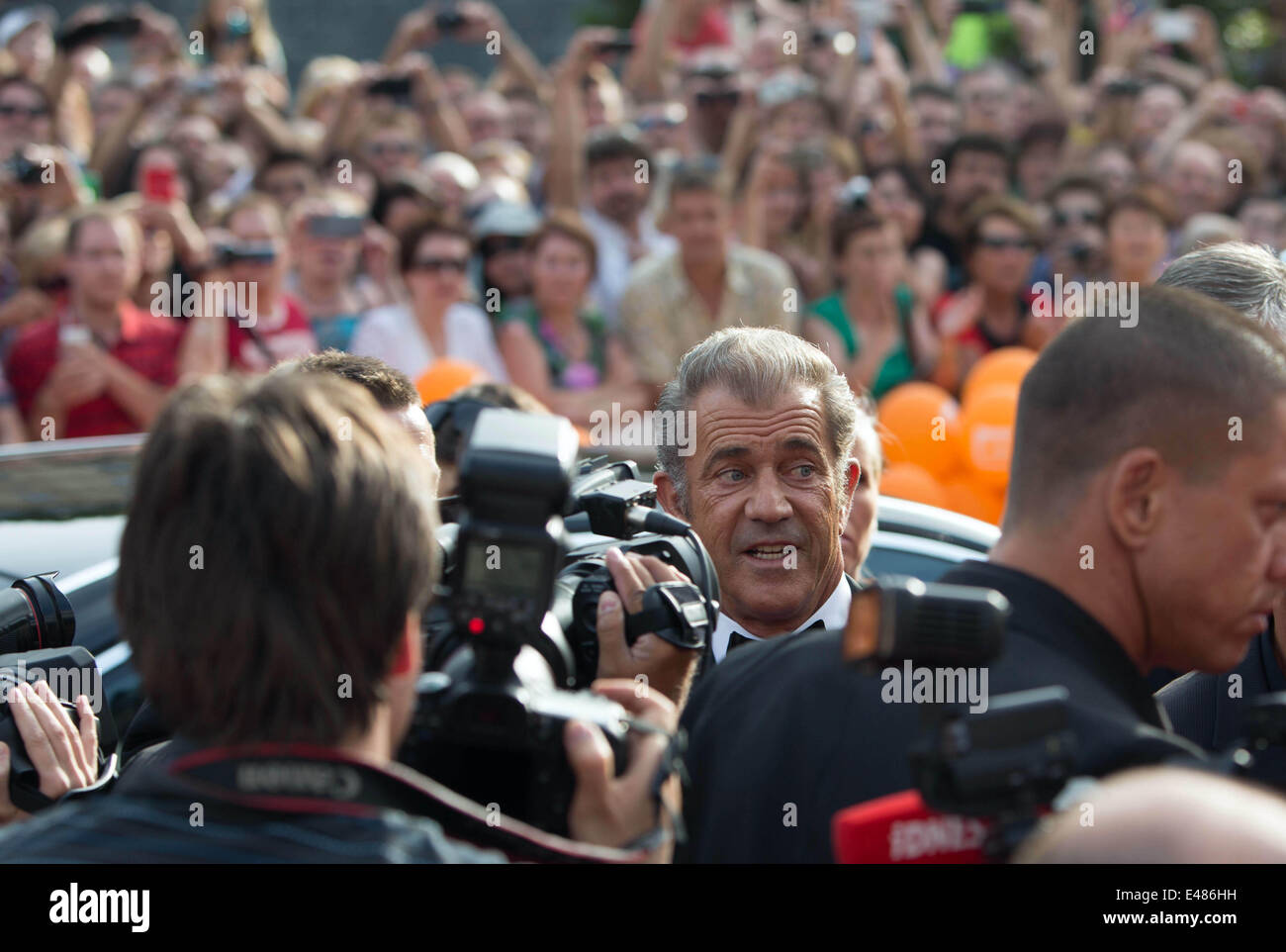 Attore Mel Gibson assiste la 49a Karlovy Vary International Film Festival presso Hotel Terme a Karlovy Vary Repubblica Ceca, il 04 luglio 2014. Foto: Hubert Boesl - NESSUN SERVIZIO DI FILO Foto Stock