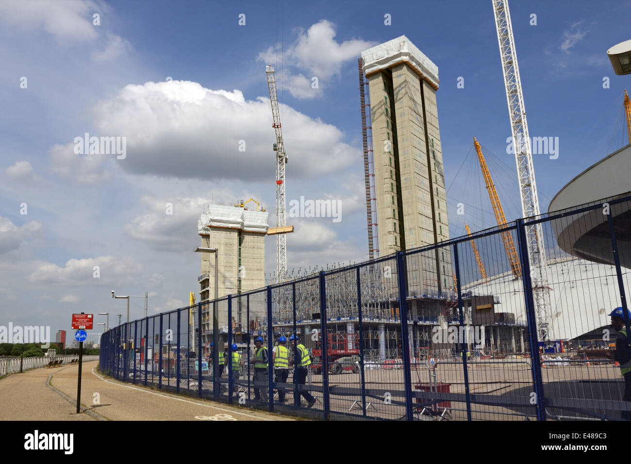 La costruzione dell'edificio sulla penisola di Greenwich, Londra, Inghilterra, Regno Unito. Foto Stock