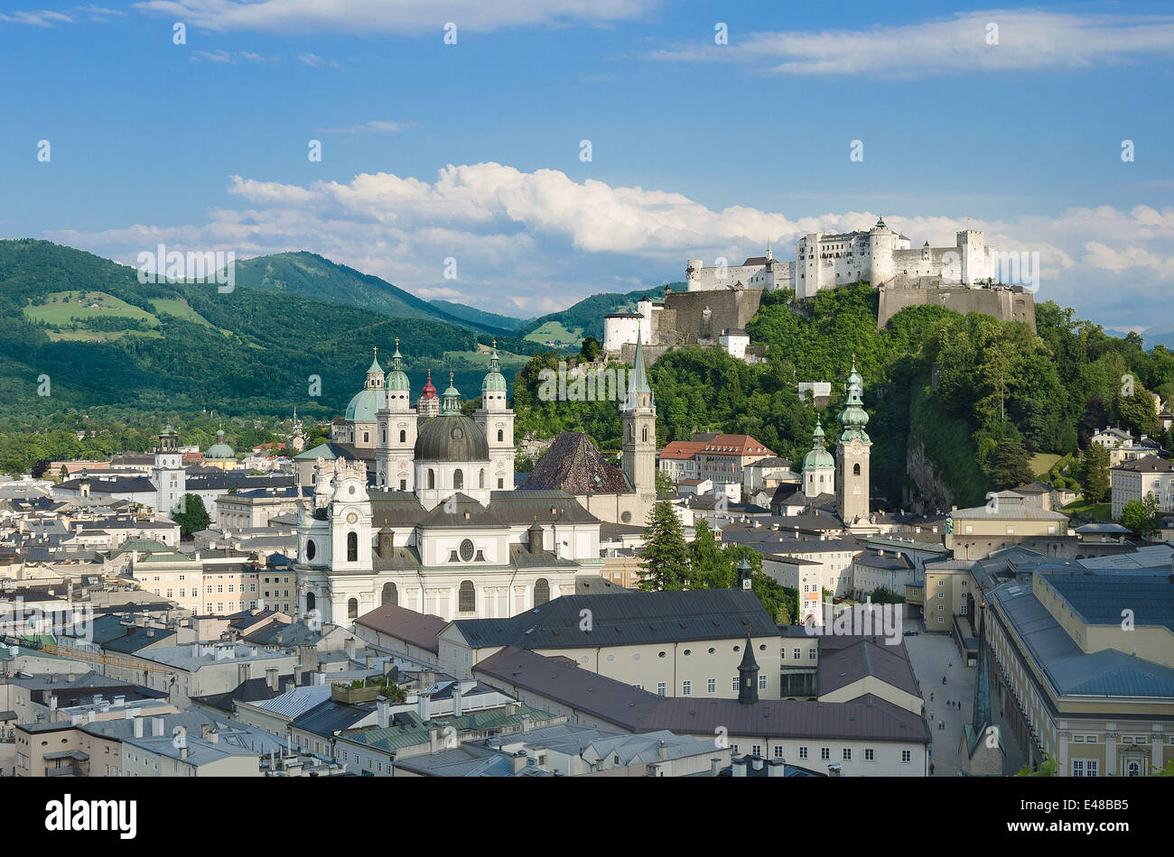 La città di Salisburgo centro storico con il Duomo Foto Stock La città di Salisburgo centro storico con il Duomo Foto Stock