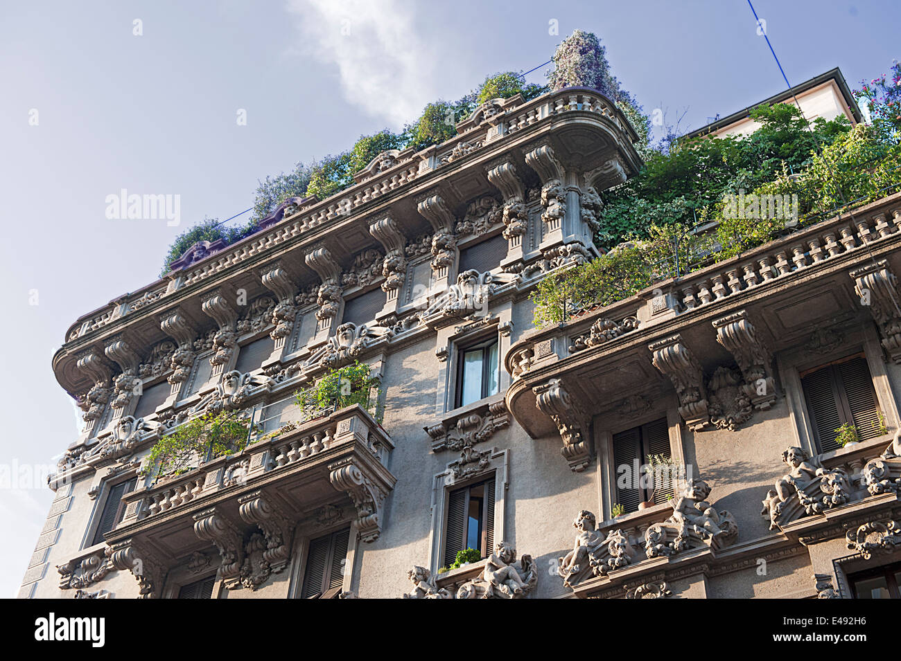 Vecchia casa in milano, Mailand,altes Haus, fassade,Balkon, Foto Stock