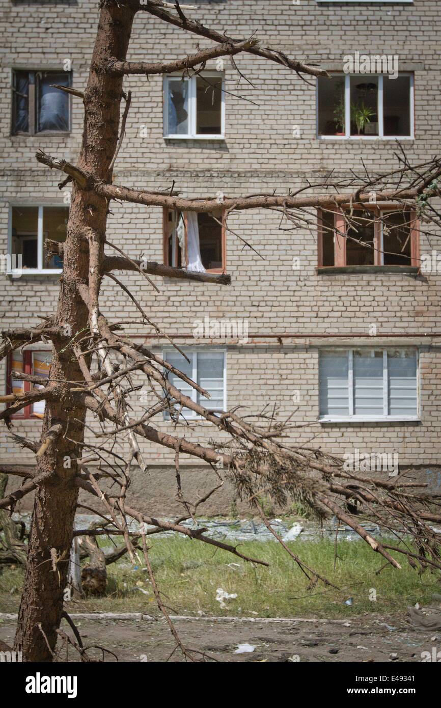 Slovyansk, Ucraina. 5 Luglio, 2014. Dal tardo pomeriggio di sabato, ucraino le truppe erano pienamente in controllo del quartier generale ribelle in Slovyansk, una città di circa 100.000 che è stata al centro di combattimenti tra Kiev, le truppe e i pro-russo insorti. Credito: Sergii Kharchenko/NurPhoto/ZUMA filo/Alamy Live News Foto Stock