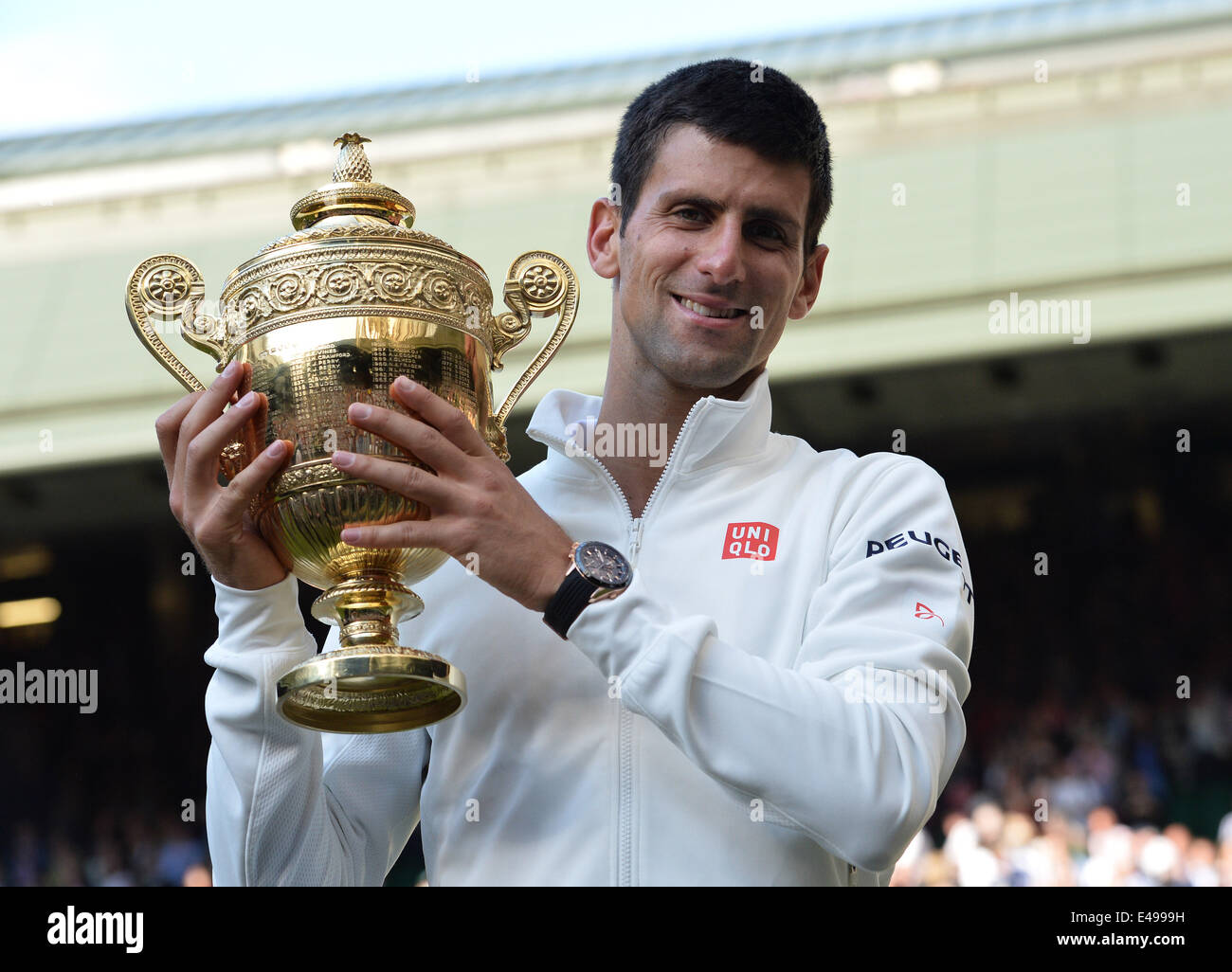 NOVAK DJOKOVIC WIMBLEDON 2014 MENS CHAMPION All England Tennis Club Wimbledon Londra Inghilterra 06 Luglio 2014 Foto Stock