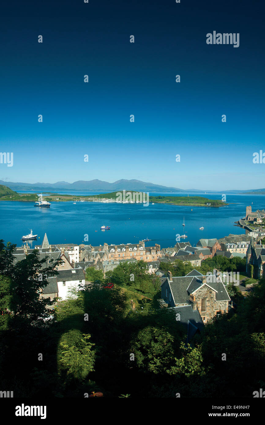 Mull, il suono di Kerrera, Kerrara e Oban da McCaig's Tower, Argyll & Bute Foto Stock