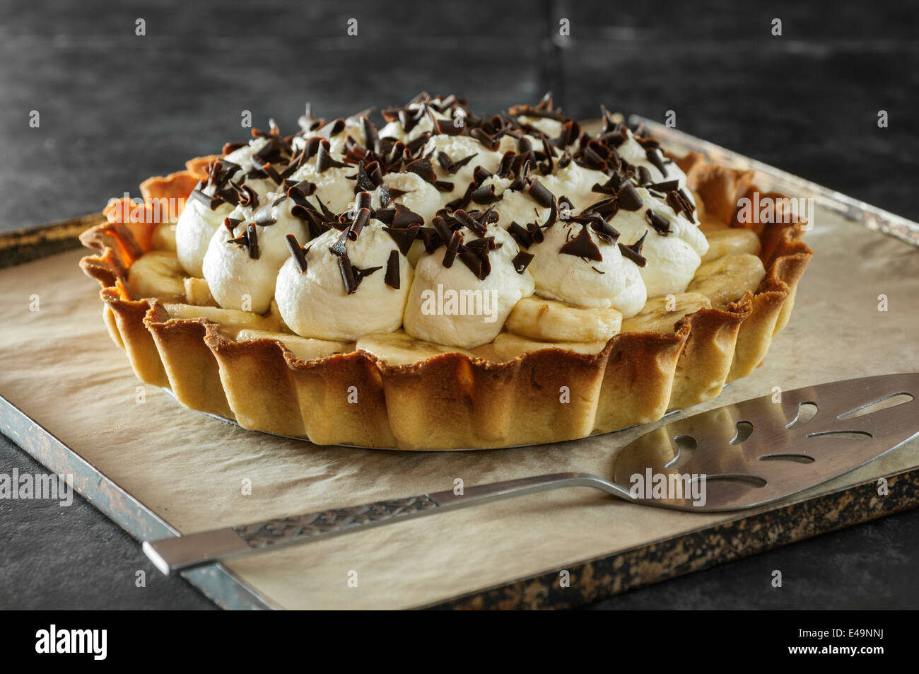 Banoffee pie. Banana, crema e toffee dessert. Foto Stock