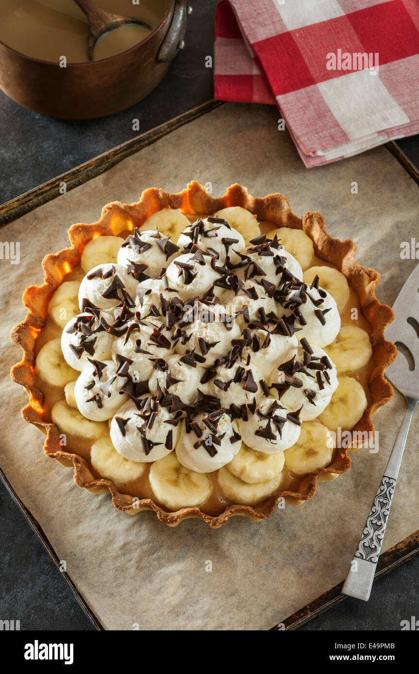 Banoffee pie. Banana, crema e toffee dessert. Foto Stock