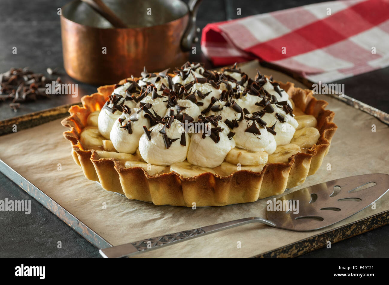 Banoffee pie. Banana, crema e toffee dessert. Foto Stock