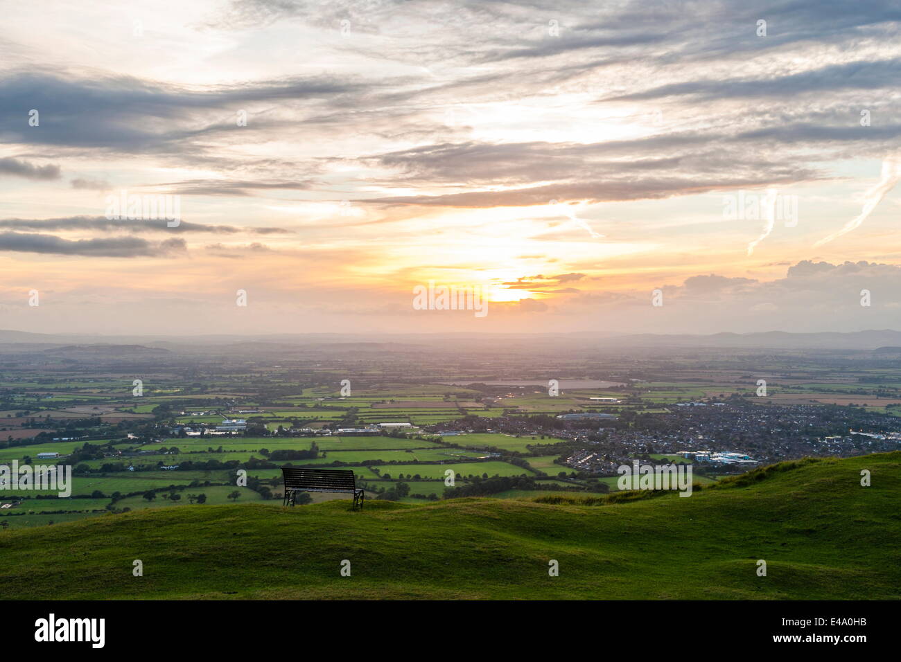 Severn Vale e Cleve Hill, parte del Cotswold Hill, Cheltenham, il Costwolds, Gloucestershire, England, Regno Unito Foto Stock