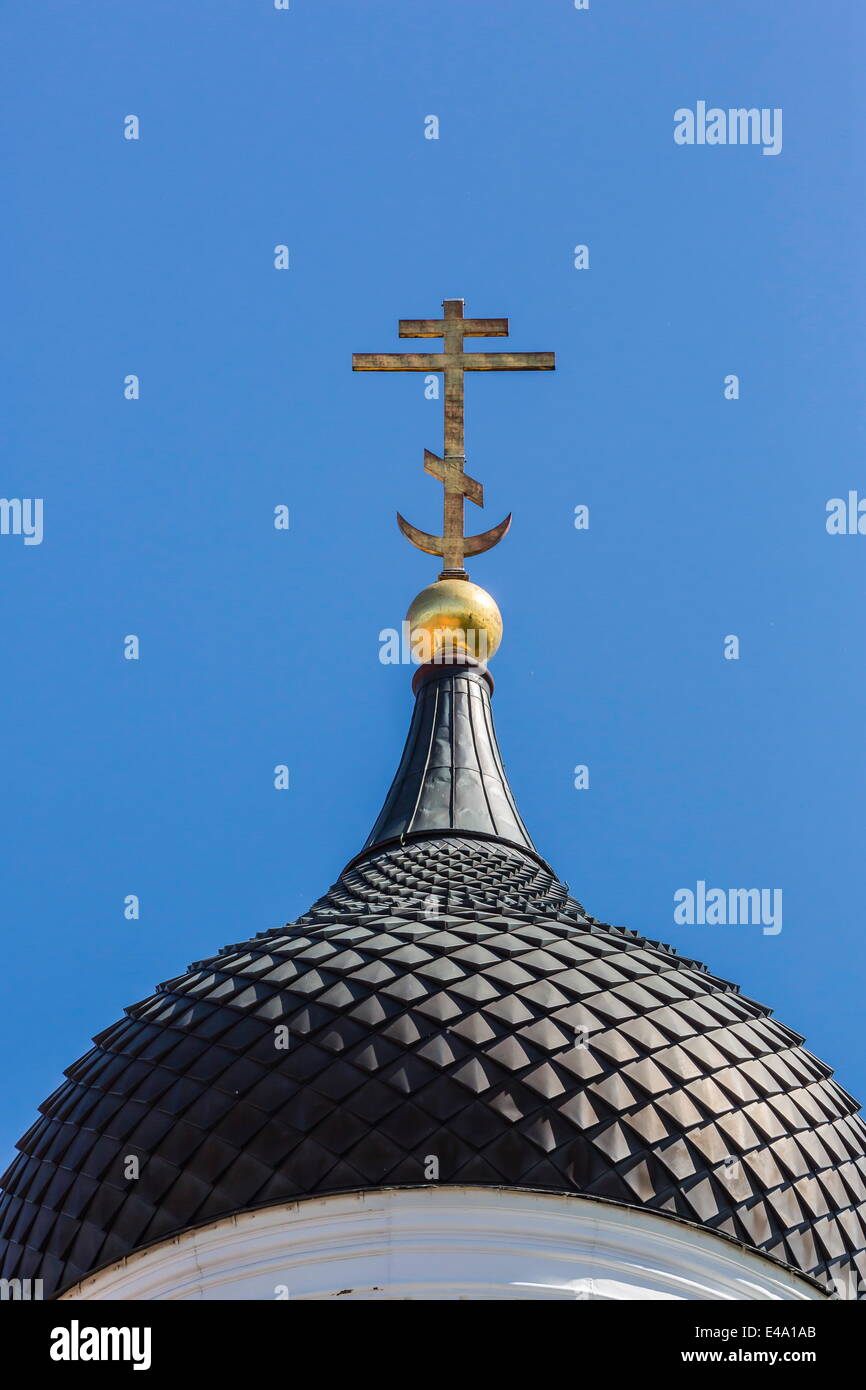 Chiesa ortodossa a cupola a guglie della città capitale di Tallinn, Estonia, Europa Foto Stock