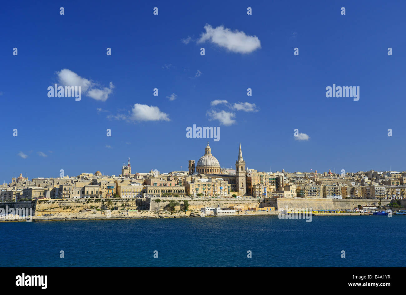 Porto di Marsamxett da Sliema a La Valletta (Il-Belt Valletta), Sud del quartiere portuale, Malta Xlokk Regione, Repubblica di Malta Foto Stock