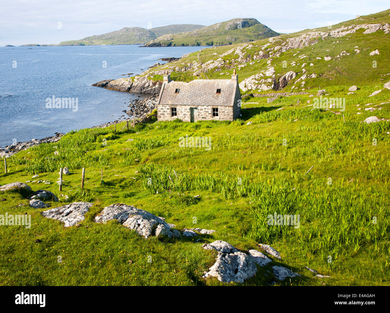 Abbandonato casa croft su Vatersay, Isle of Barra, Ebridi Esterne, Scozia Foto Stock