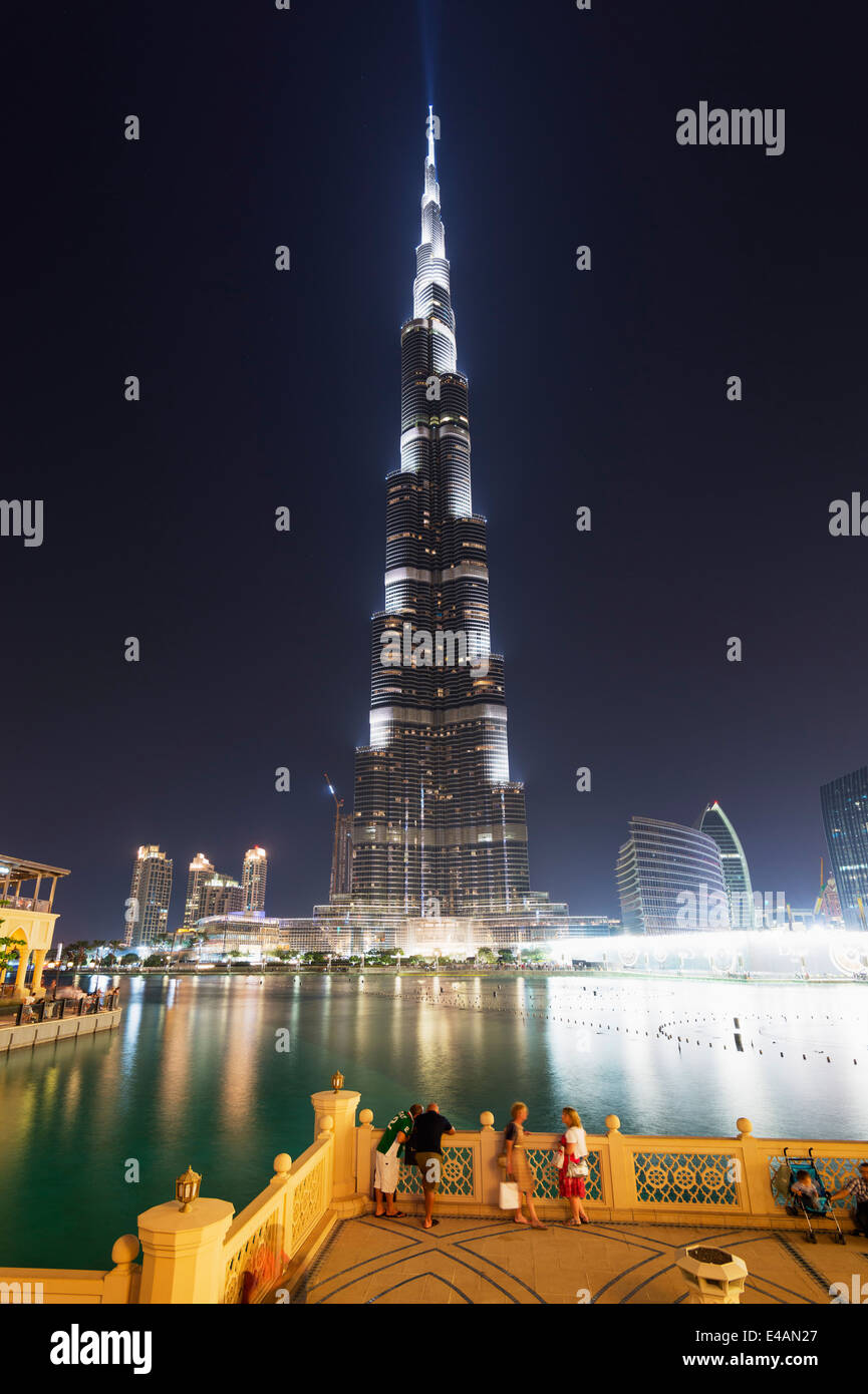 Medio Oriente, Emirati Arabi Uniti Dubai Burj Khalifa, la più alta torre in tutto il mondo a 818m Foto Stock