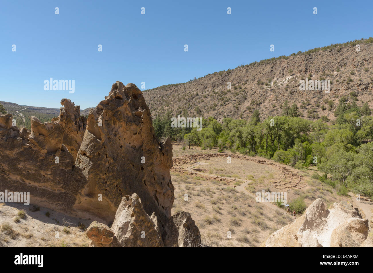 Grandi formazioni rocciose al Bandelier National Monument, Nuovo Messico, Stati Uniti d'America. Foto Stock