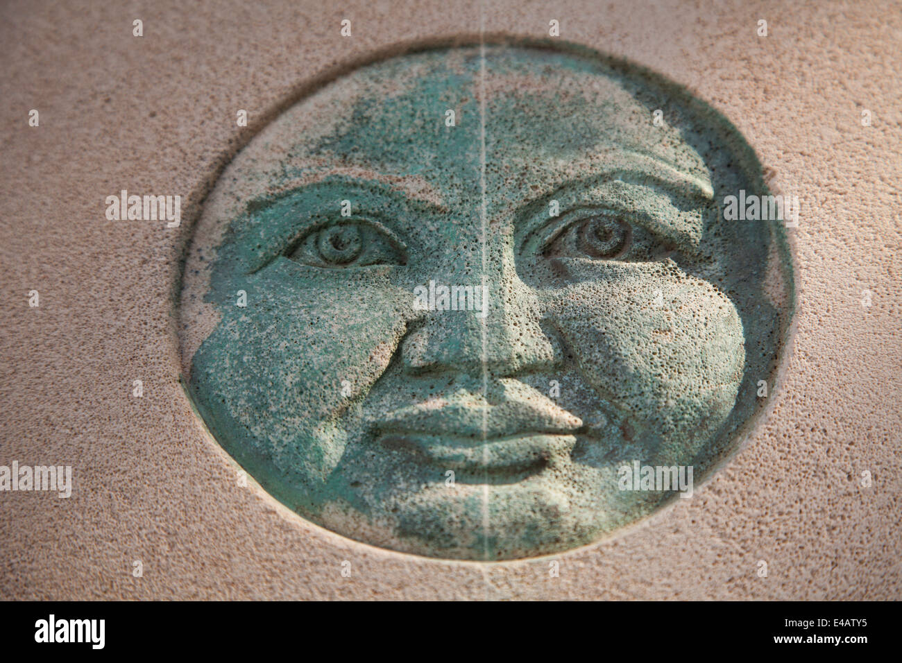 La scultura del Sole o della Luna Foto Stock