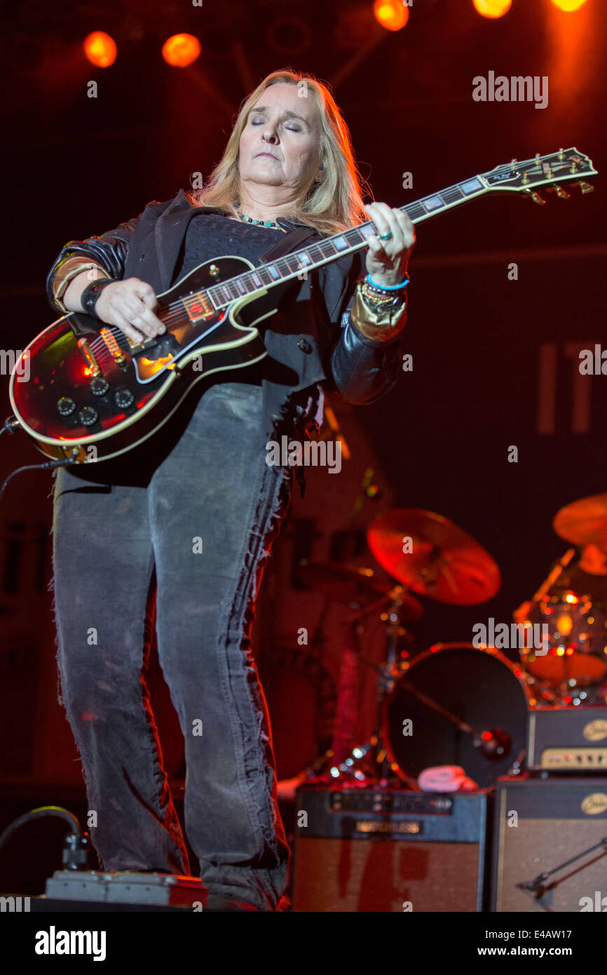 Milwaukee, Wisconsin, Stati Uniti d'America. 6 Luglio, 2014. Musicista MELISSA ETHERIDGE suona dal vivo presso il Summerfest 2014 Festival di Musica a Milwaukee nel Wisconsin © Daniel DeSlover/ZUMA filo/Alamy Live News Foto Stock