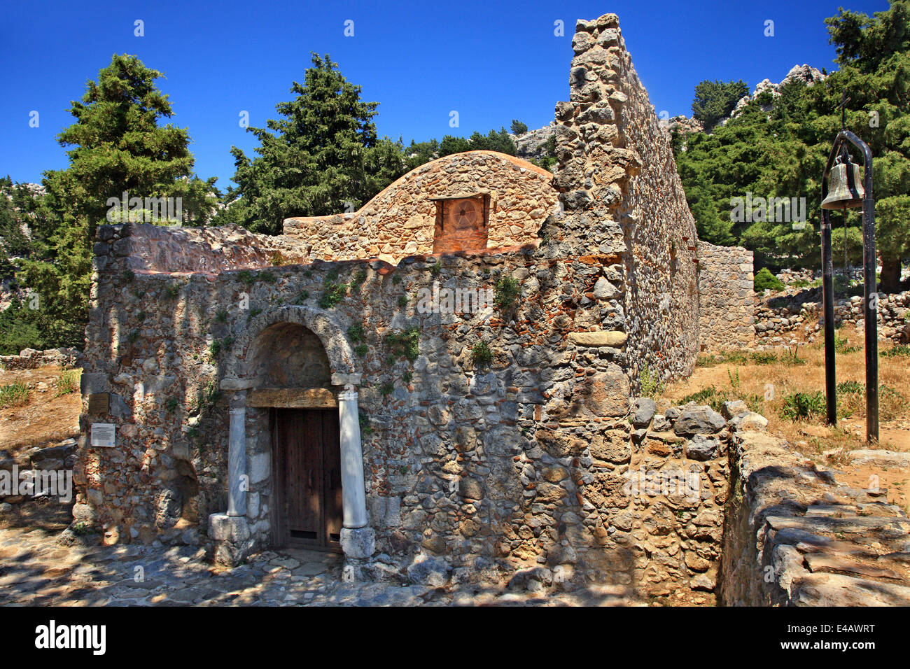 Panagia Kastrini chiesa presso il villaggio abbandonato di vecchi Pyli, isola di Kos, Dodecanneso, Mar Egeo, Grecia. Foto Stock