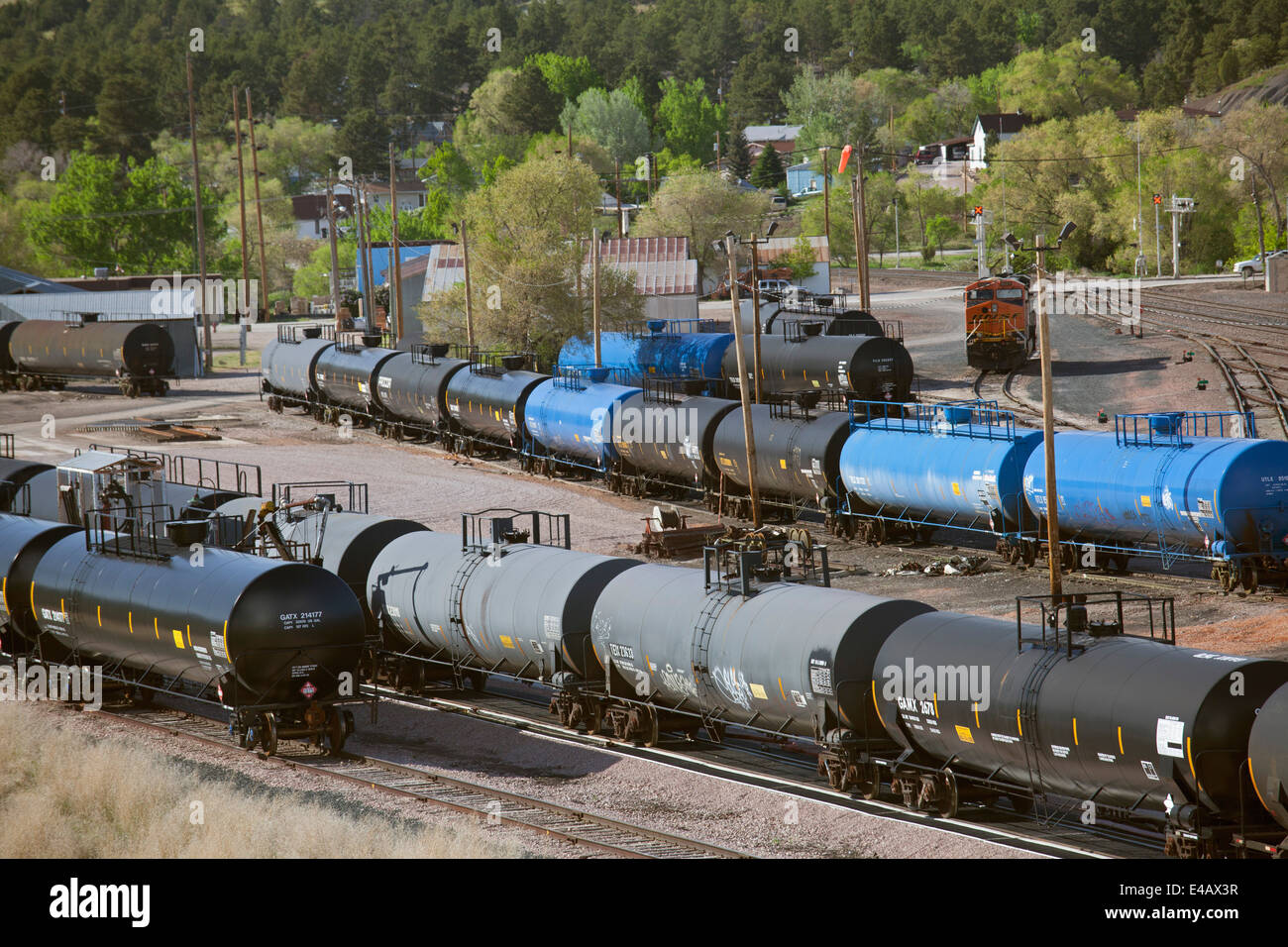 Newcastle, Wyoming - Serbatoio di petrolio di vetture alla ferrovia BNSF cantiere. Foto Stock