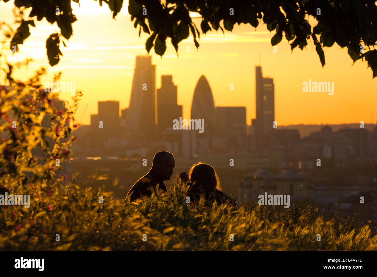 Vista dal parco di Greenwich verso la città di Londra. Foto Stock