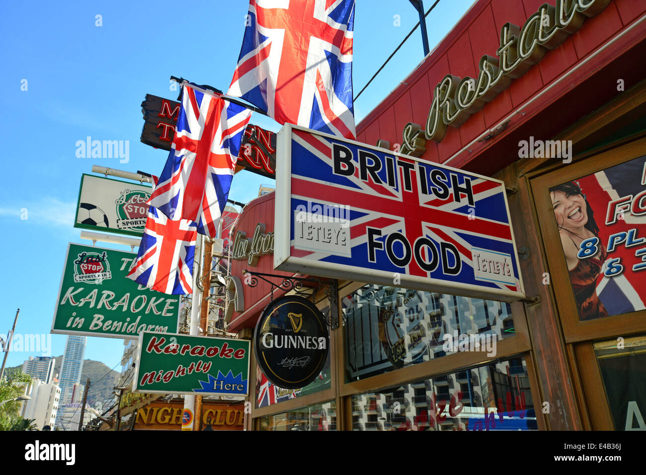'L'ultima fermata' karaoke bar Calle Gerona, Benidorm, Costa Blanca, Alicante provincia, il Regno di Spagna Foto Stock