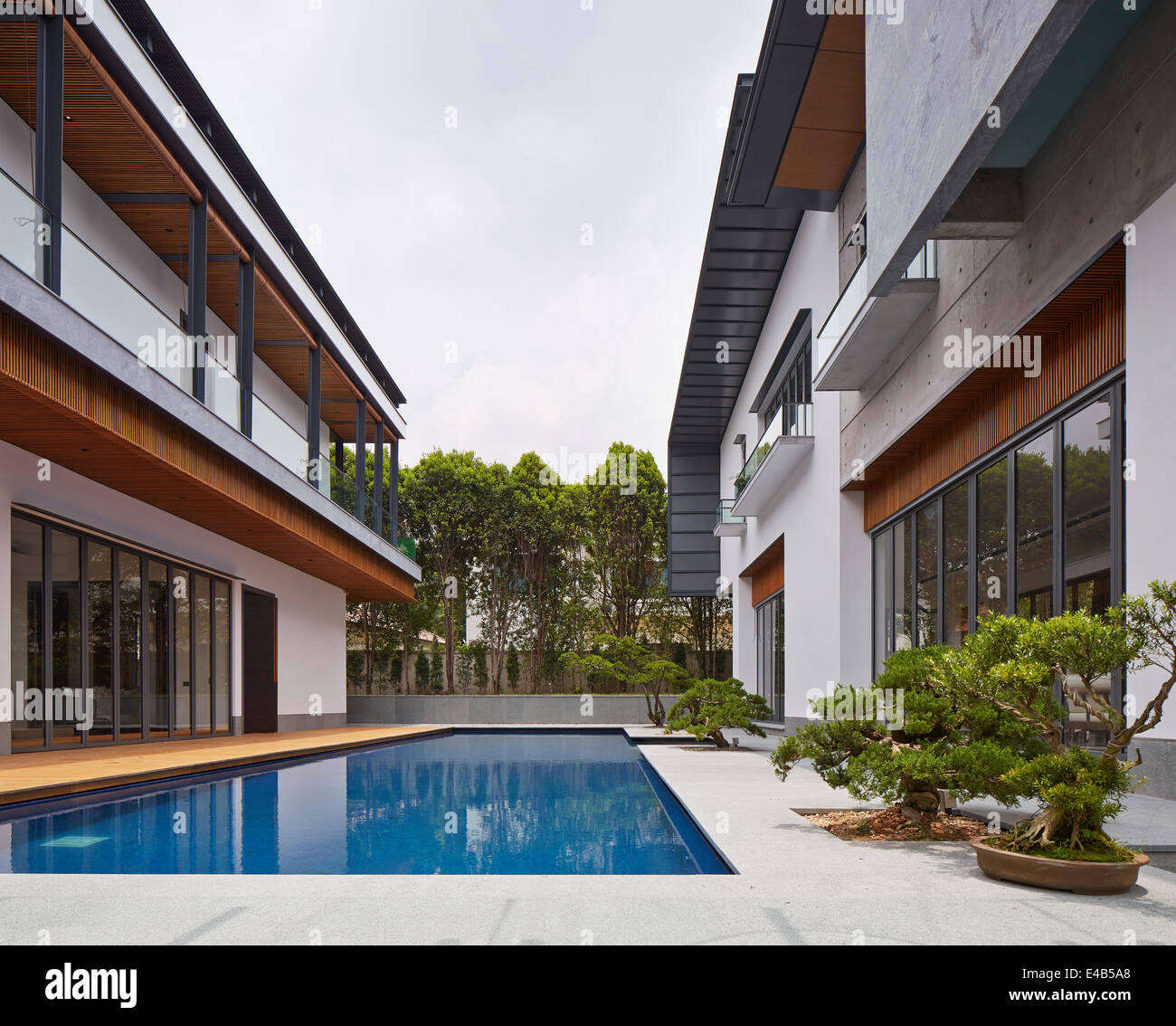 Peirce Collina Casa privata, Singapore Singapore. Architetto: Kay Ngee Tan architetti, 2014. Piscina principale di separazione casa da allegato Foto Stock