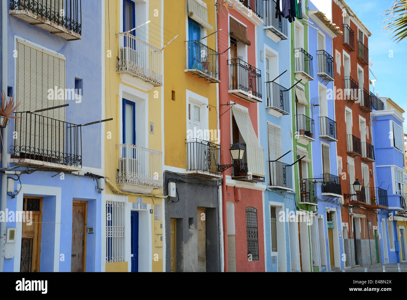 Case colorate, Villajoyosa (La Vila Joiosa), Costa Blanca, Alicante provincia, il Regno di Spagna Foto Stock