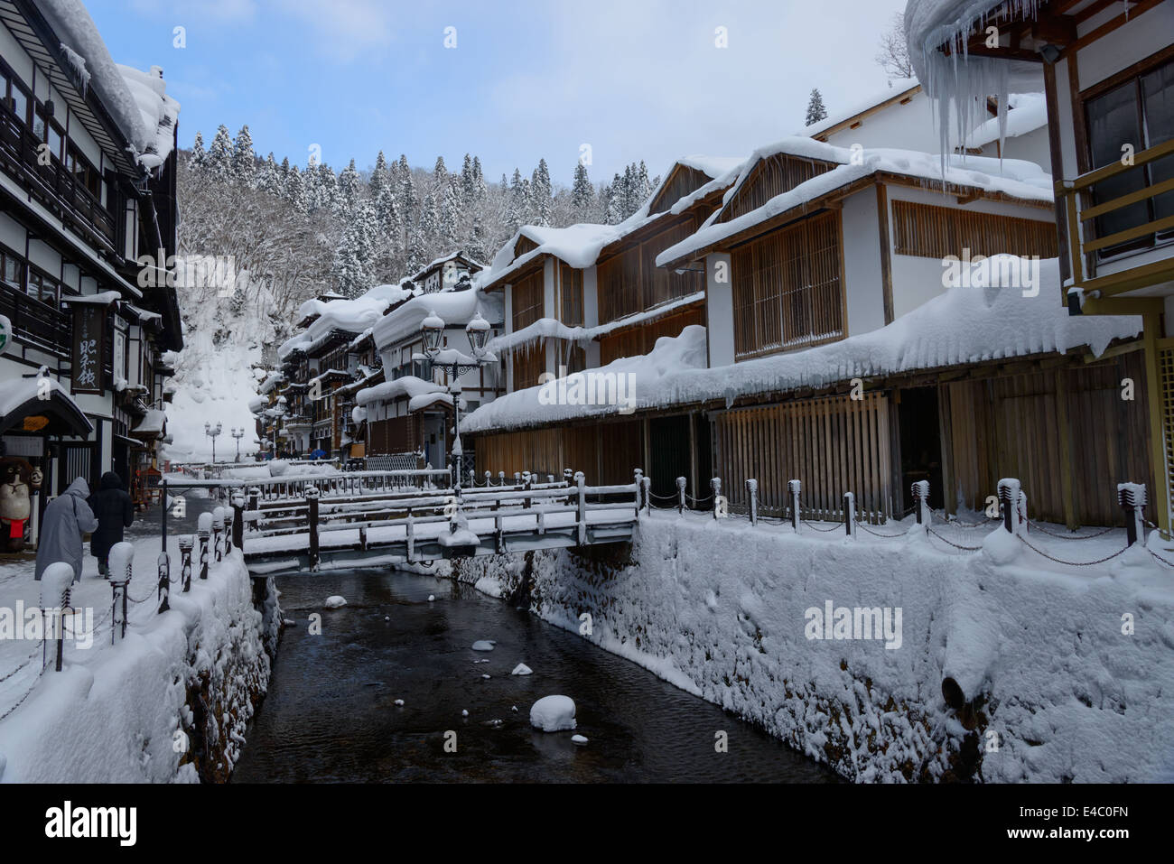 Il quartiere storico di Ginzan-onsen in inverno Foto Stock