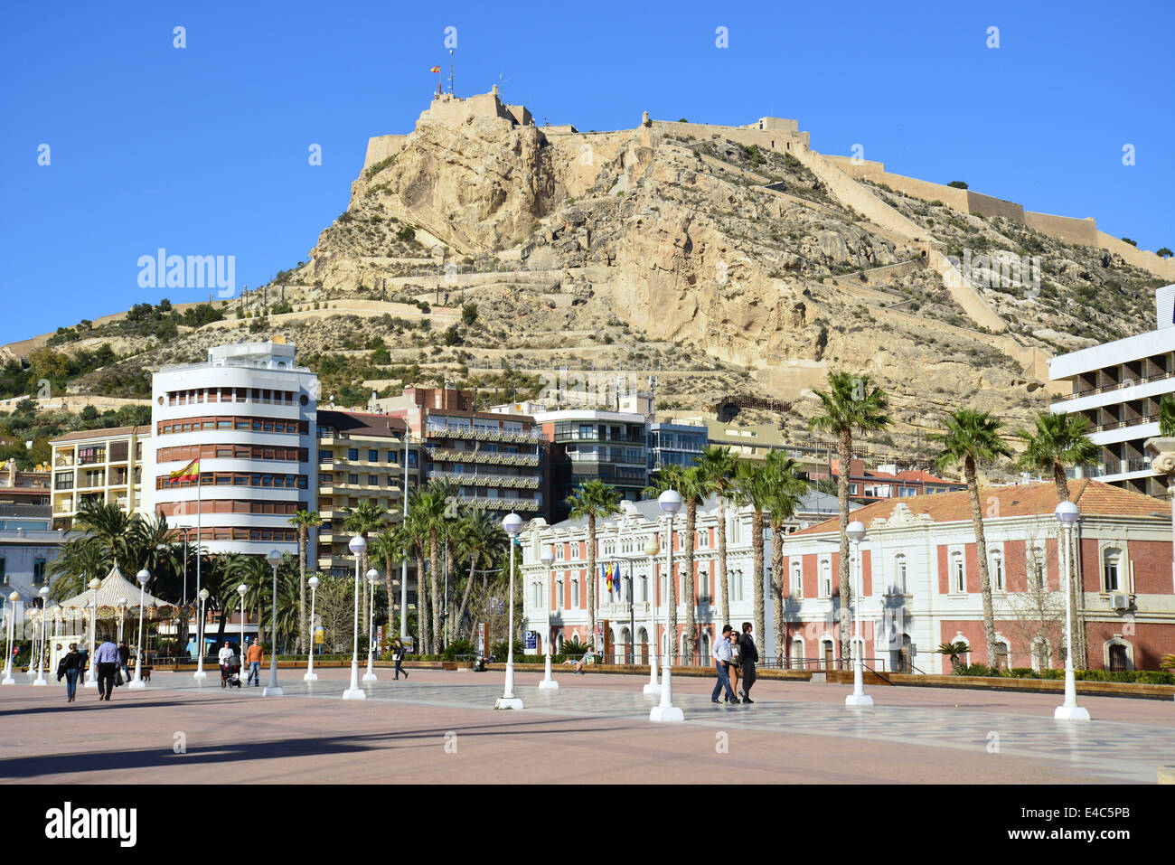 Santa Bárbara Castello dal Porto di Alicante, Alicante, Costa Blanca, Alicante provincia, il Regno di Spagna Foto Stock