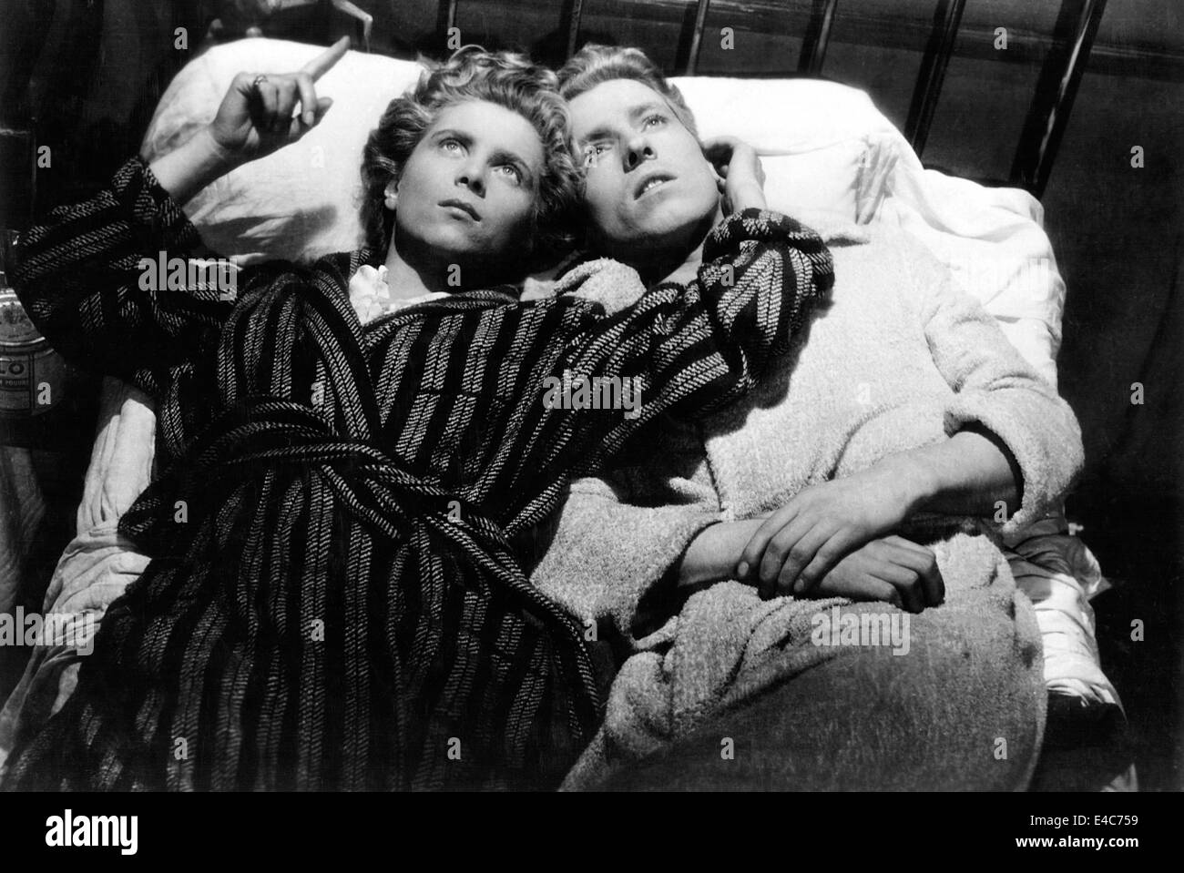 Nicole Stephane, Edouard Dermithe, sul set del film "Les Enfants Terribles", 1950 Foto Stock